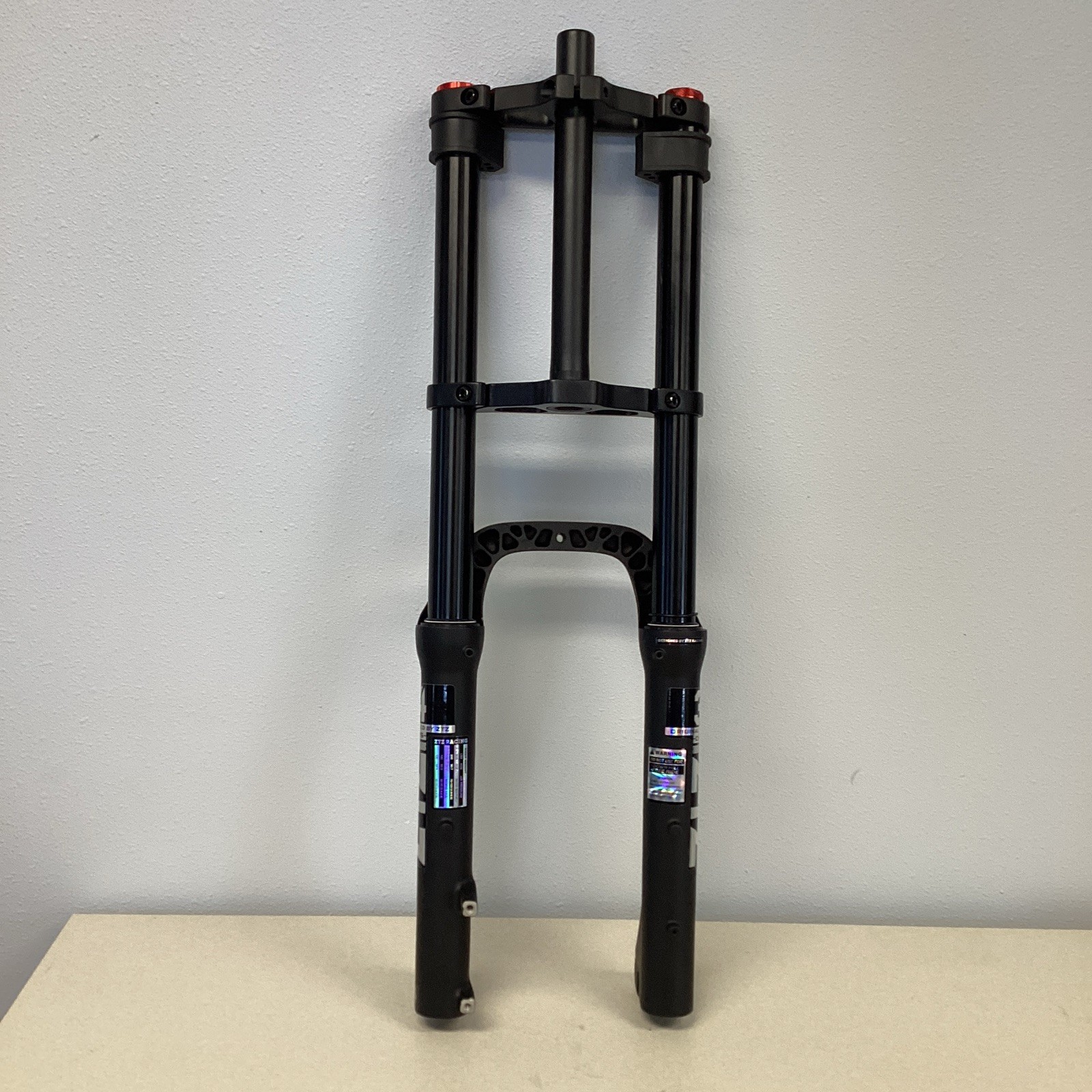 ZTZ 20” 4.0 Fat Tire Bike Air Suspension Fork – 140mm Hub 465” Axle To Crown