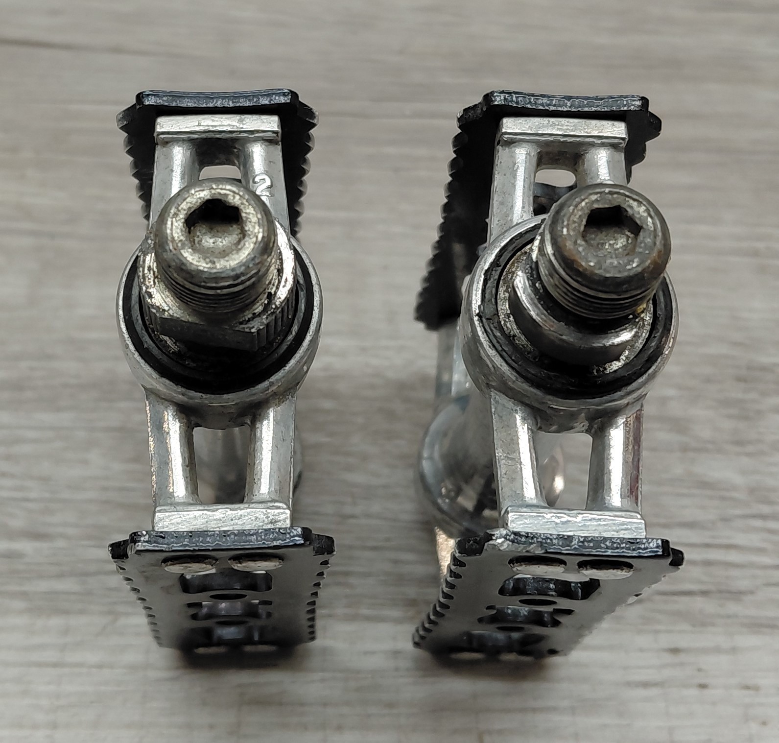 Vintage MKS Sylvan Sealed Bearing Bike Pedals 9/16″ Road Touring City Alloy