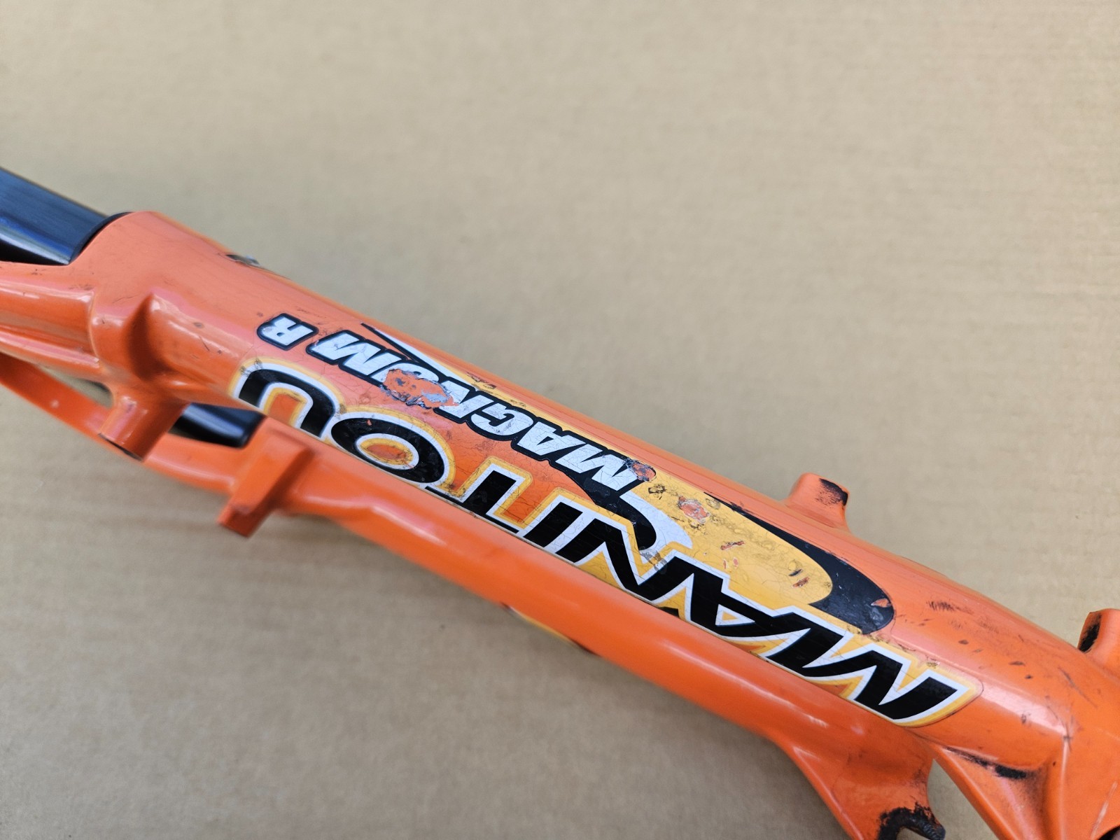 90s Manitou Magnum R 26″ Mountain Bike Front Fork 1-1/8″ Steerer V or Disc Brake