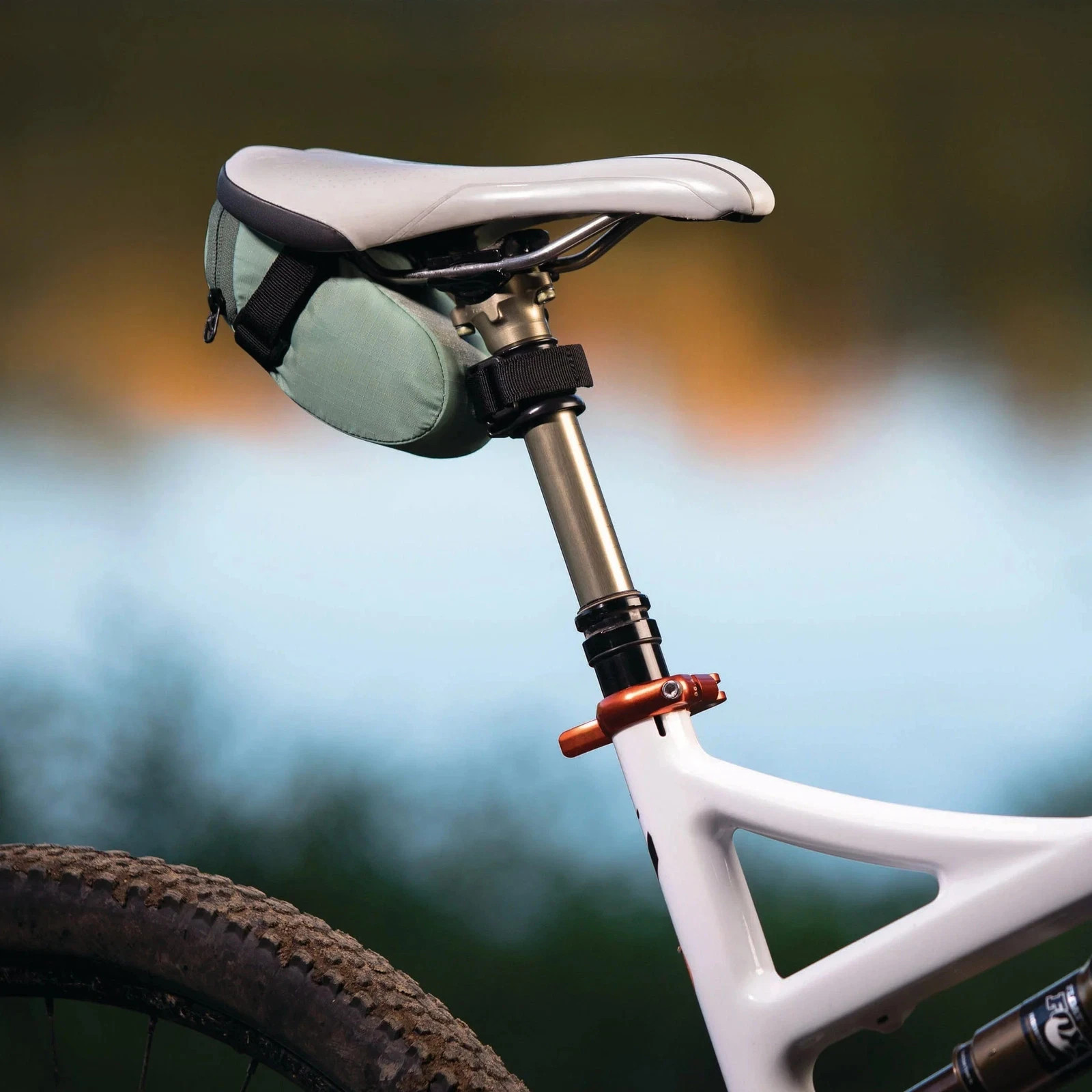 Wolf Tooth Valais 26mm Dropper Post Seat and Saddle Bag Adapter / Protector