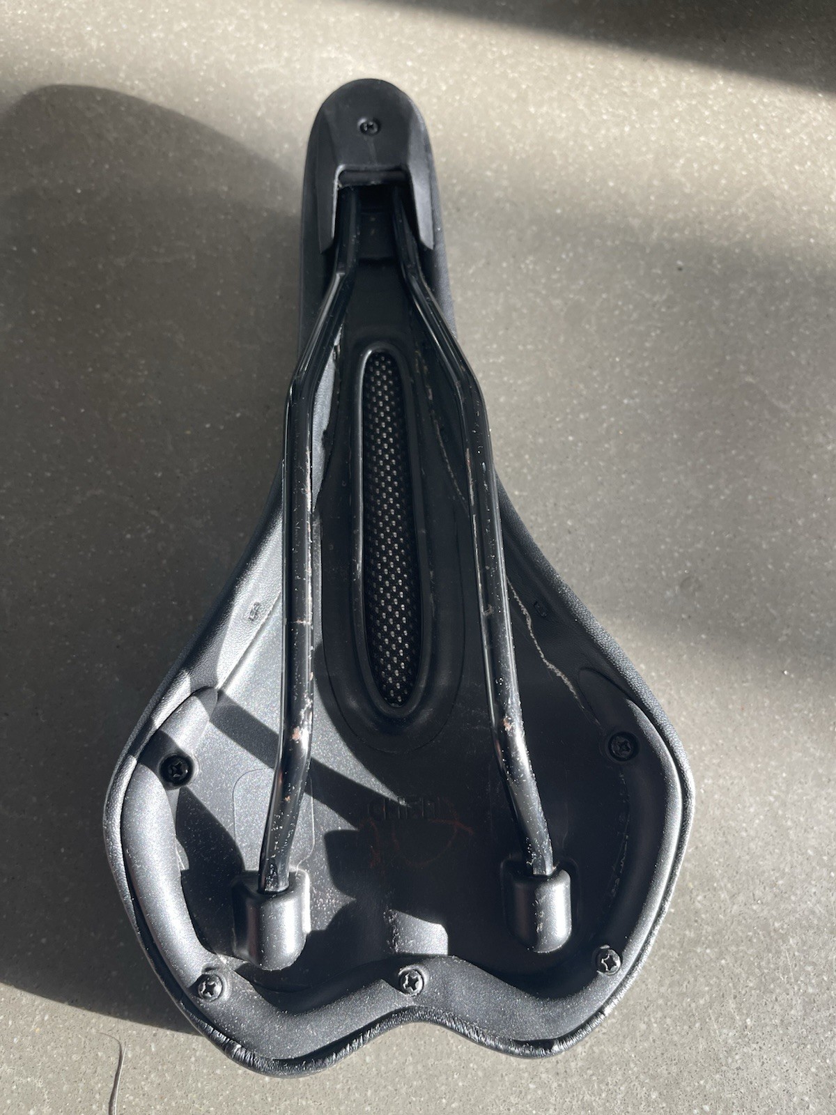 Chifa Hybrid Bike Saddle Black Bike Cruiser MTB/ Waterproof