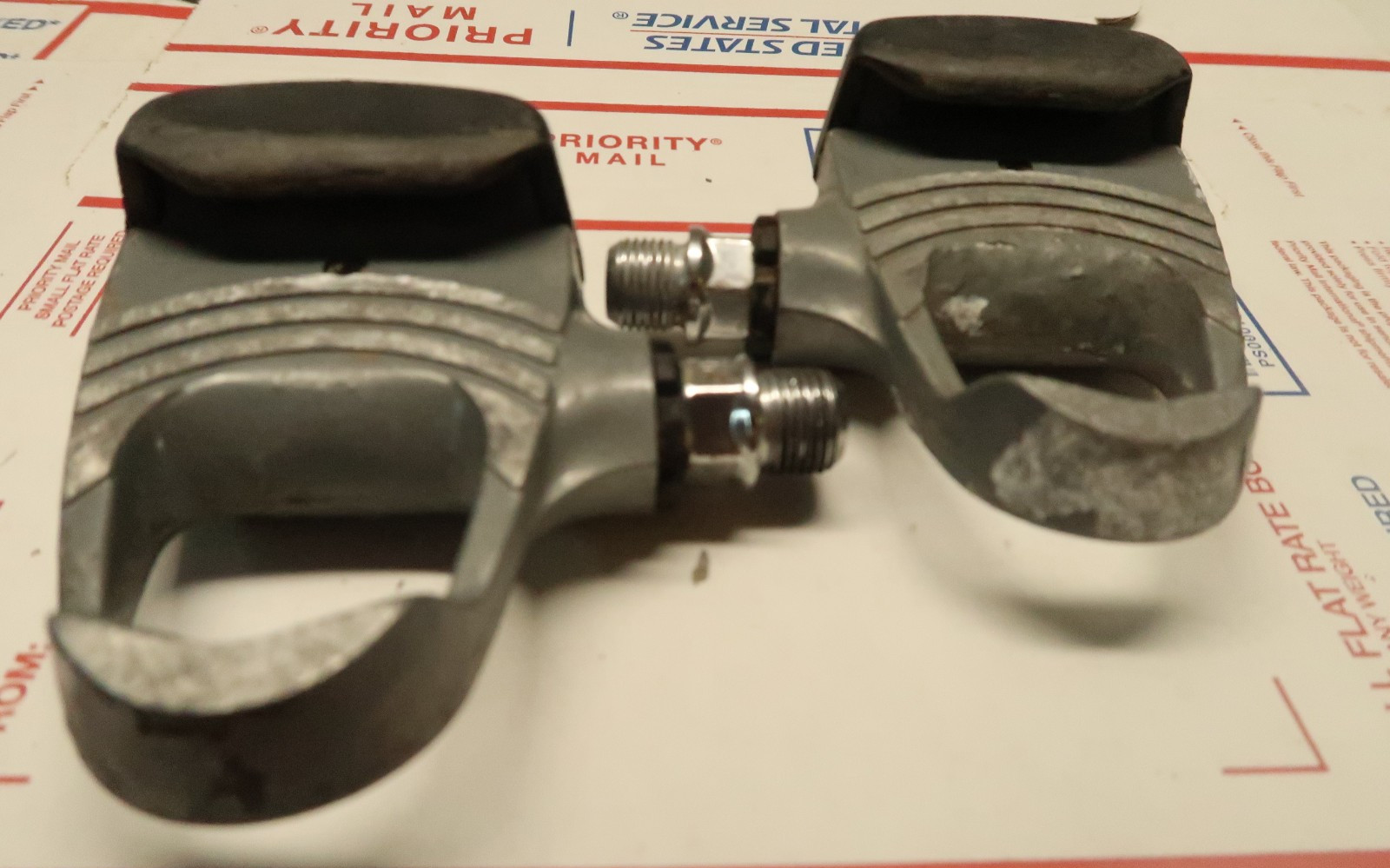Campagnolo Look Style Clipless Pedals 1990’s Grey Free USPS Priority Mail Shippi