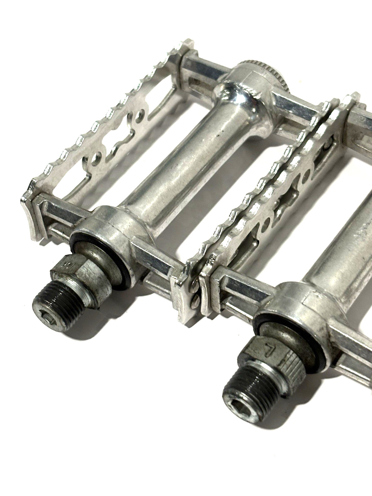 MKS Sylvan Touring Pedals – NOB