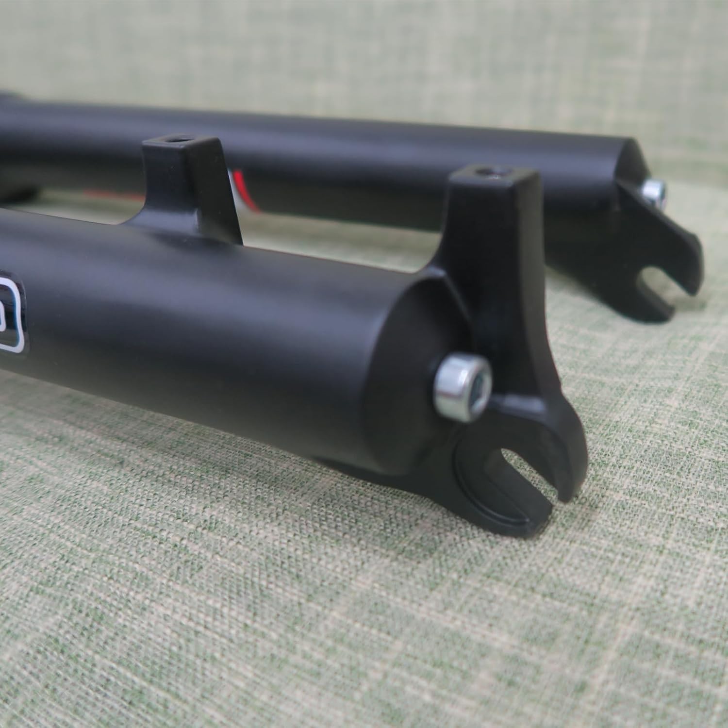 CDH MTB Suspension Bike Fork 27.5 Inch, 28.6mm Straight Tube Bicycle Fork