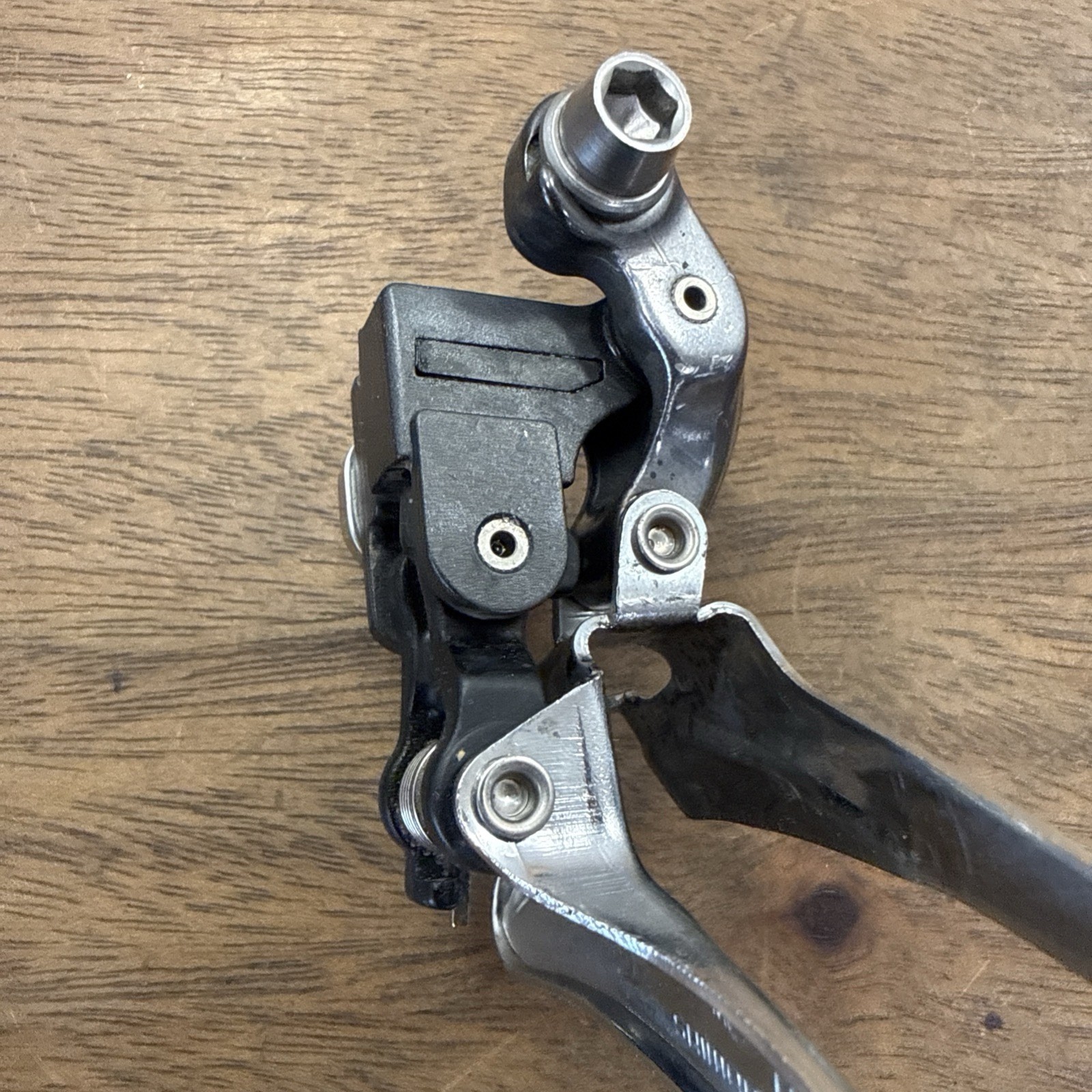Shimano Ultegra FD-6700 Front Derailleur 2×10 Braze-on Bottom Pull Road Bike