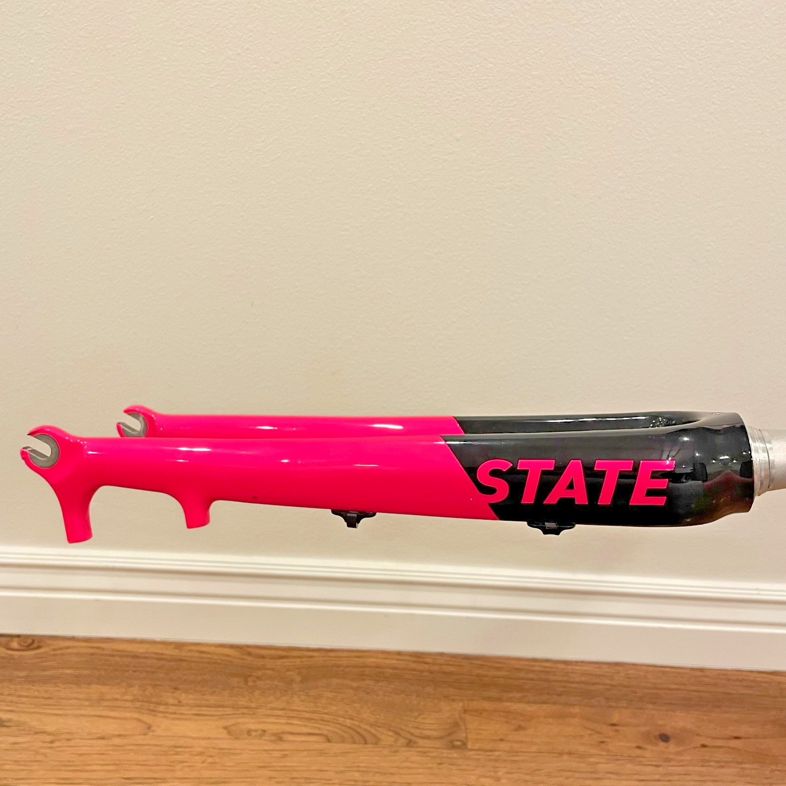 State Bicycle Co Carbon Thunderbird Disc Brake Fork Black Pink 700c Tapered