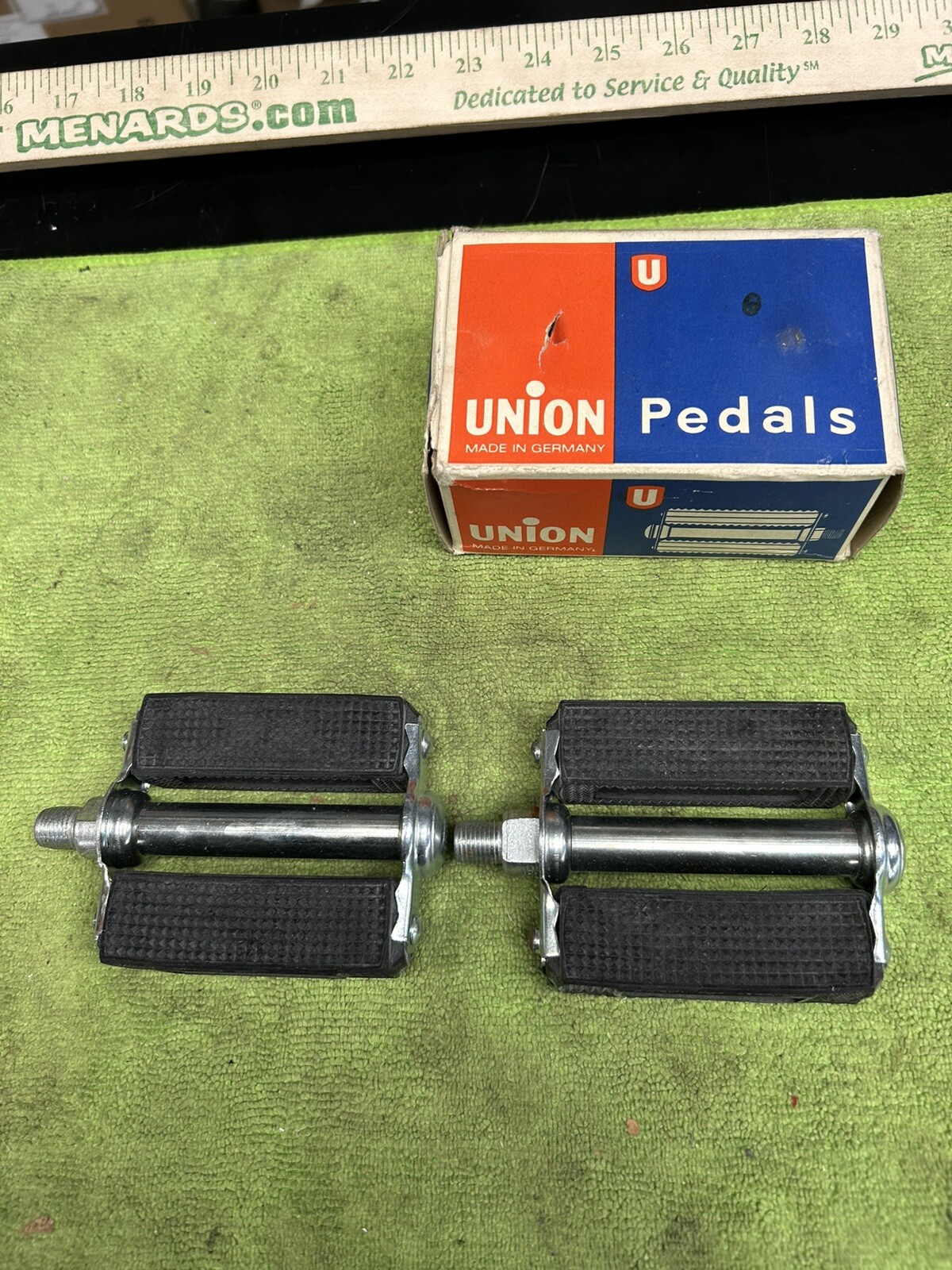 VINTAGE NOS UNION PEDALS BLOCK 1/2 “ MUSCLE BIKE RUBBER 3” GERMANY