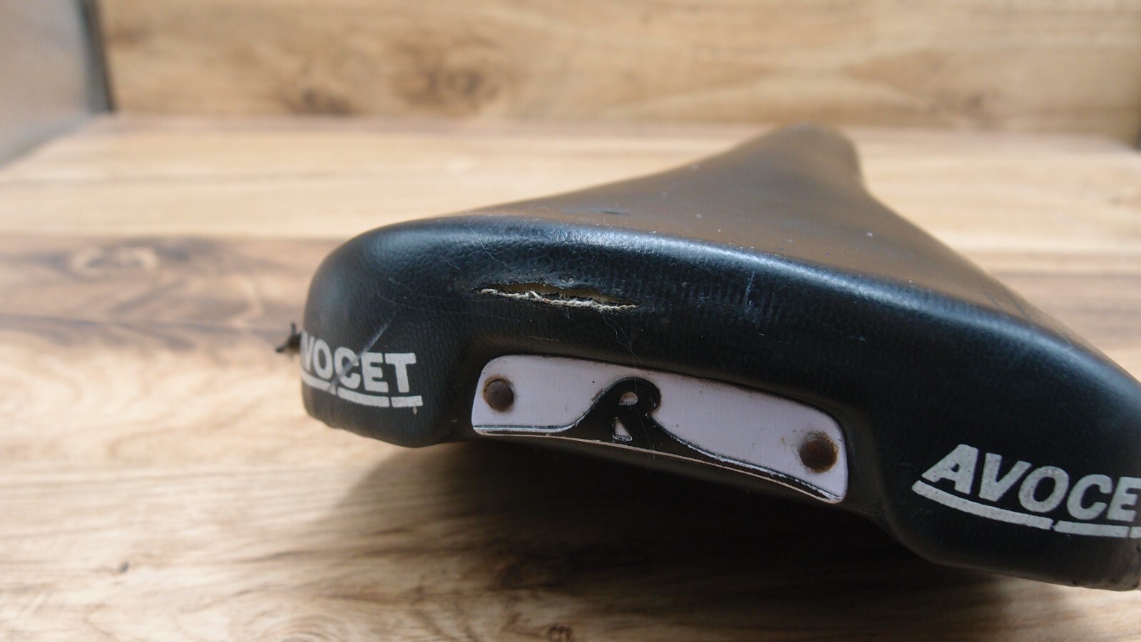 1991 MTB seat Avocet Racing saddle by Viscount