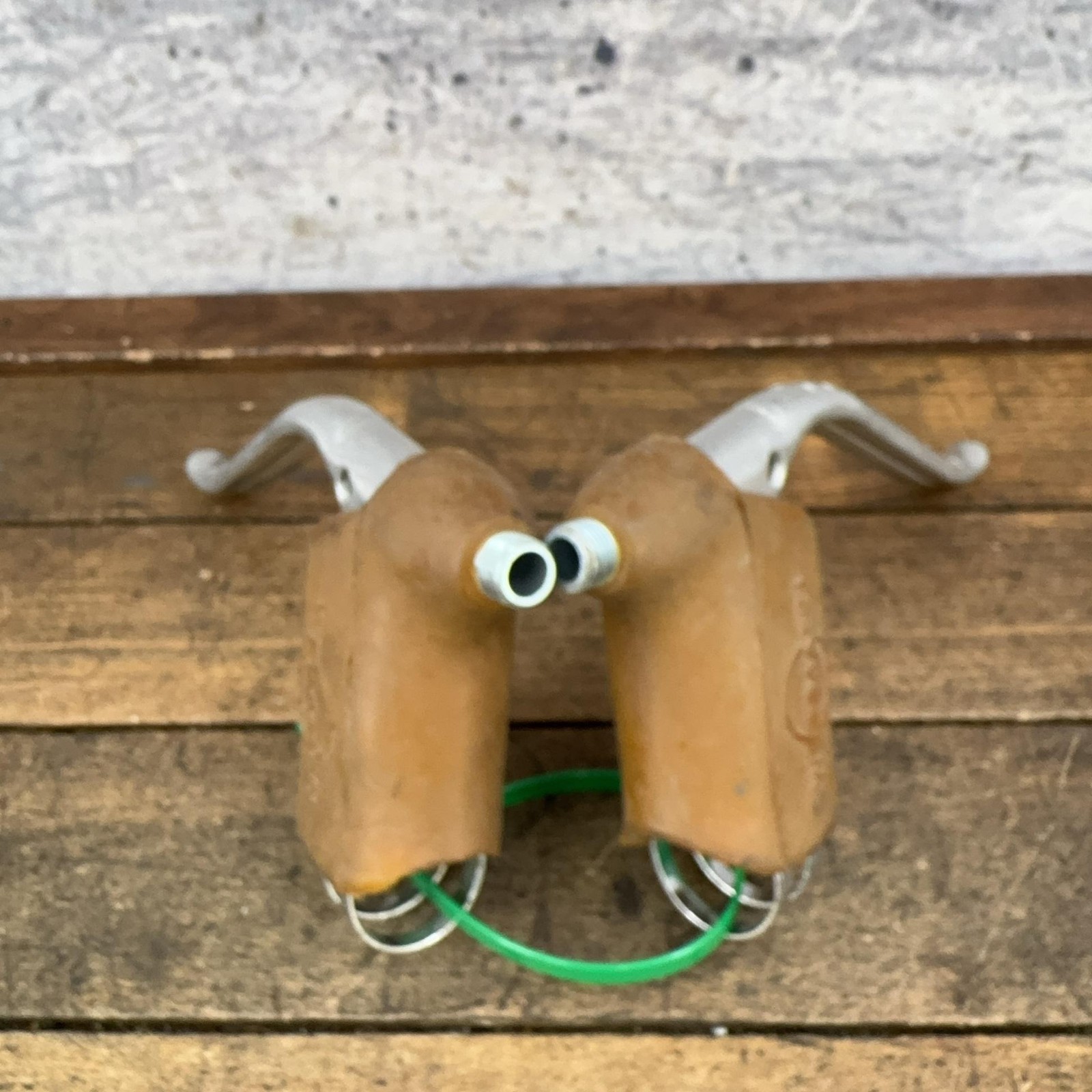 Vintage Weinmann Brake Levers Pair Drillium Gum Hoods Non-Aero Drop Bar Road