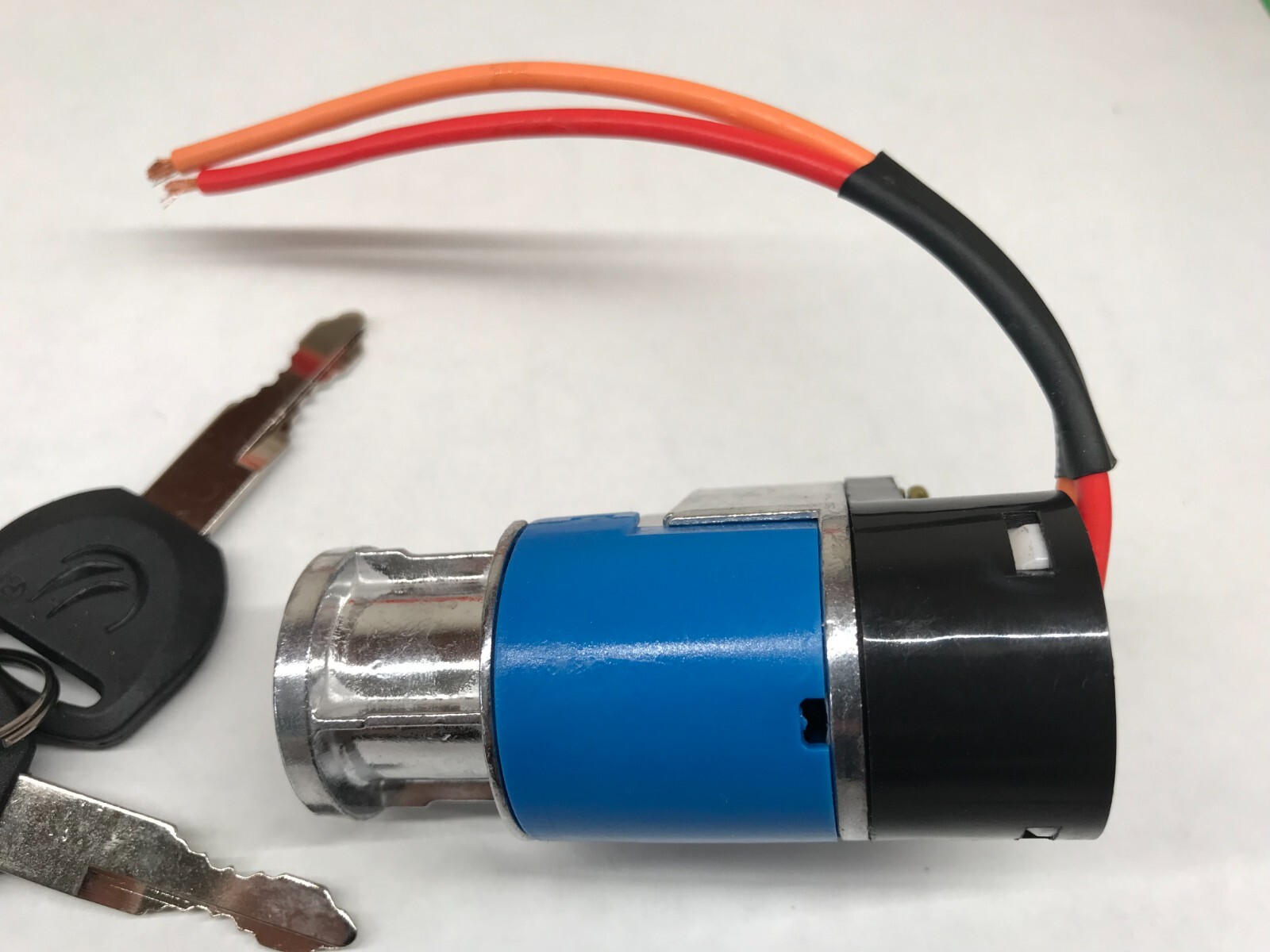 Reention Sliverfish replacement switch lock mechanism with keys