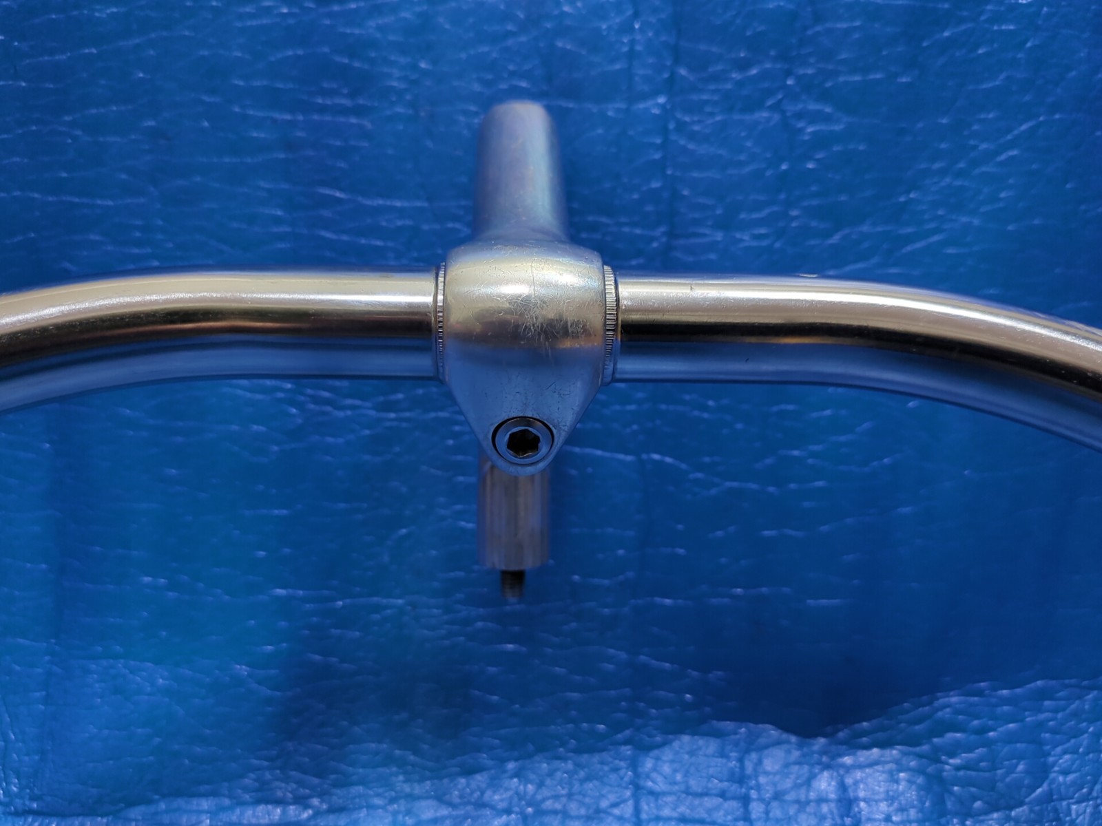 Nitto B123 CrMo 370mm NJS Handlebar + Nitto 90mm 58 Degree AA Stem + Grips
