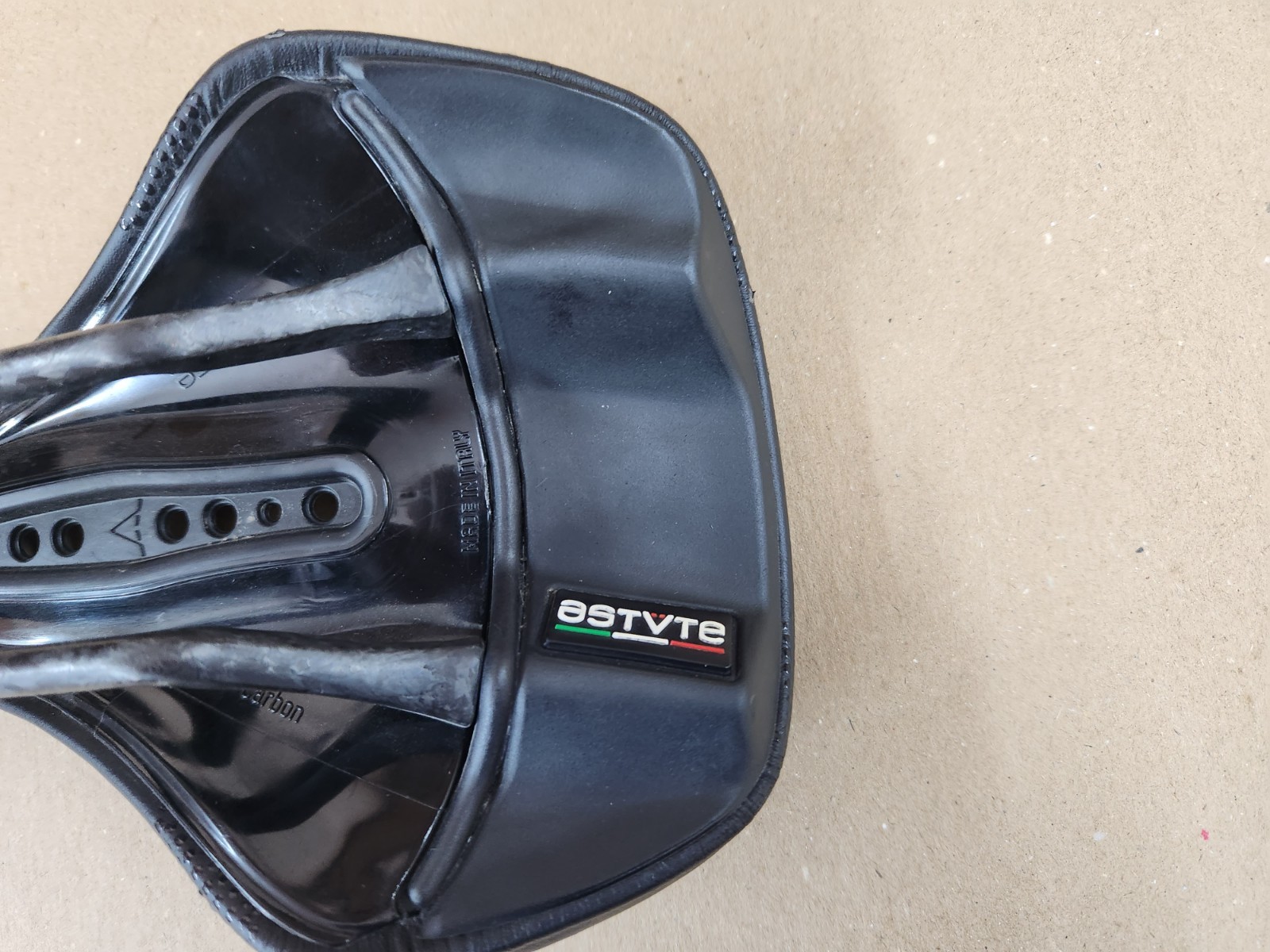 Astute Miss Lite VT Carbonio Rail Women’s Saddle