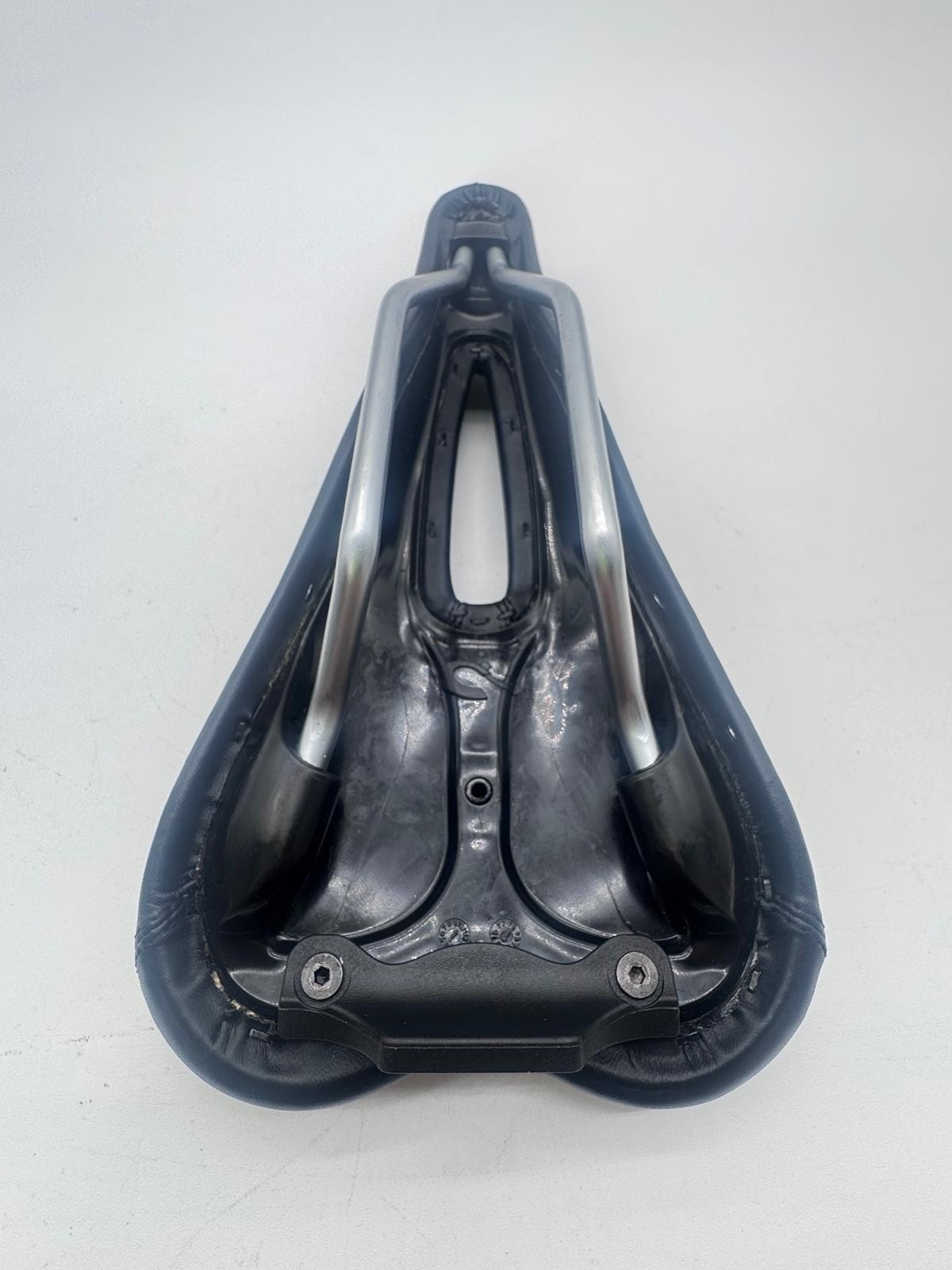 COBB Plus 2 130mm Triathlon Saddle Chromoly Rails