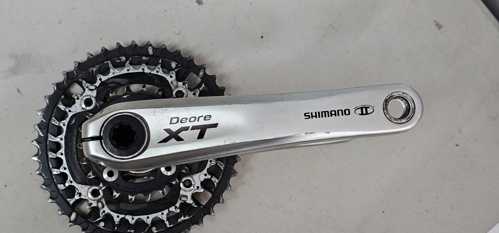 Shimano Deore XT FC-M770 MTB Triple Crankset 175mm w/ BB, 9 or 10 speed
