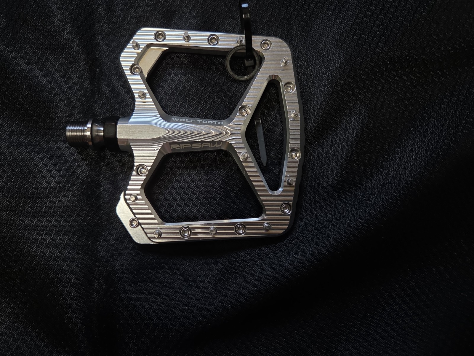 Wolf Tooth Ripsaw Platform MTB Mountain Bike Pedals Raw Silver