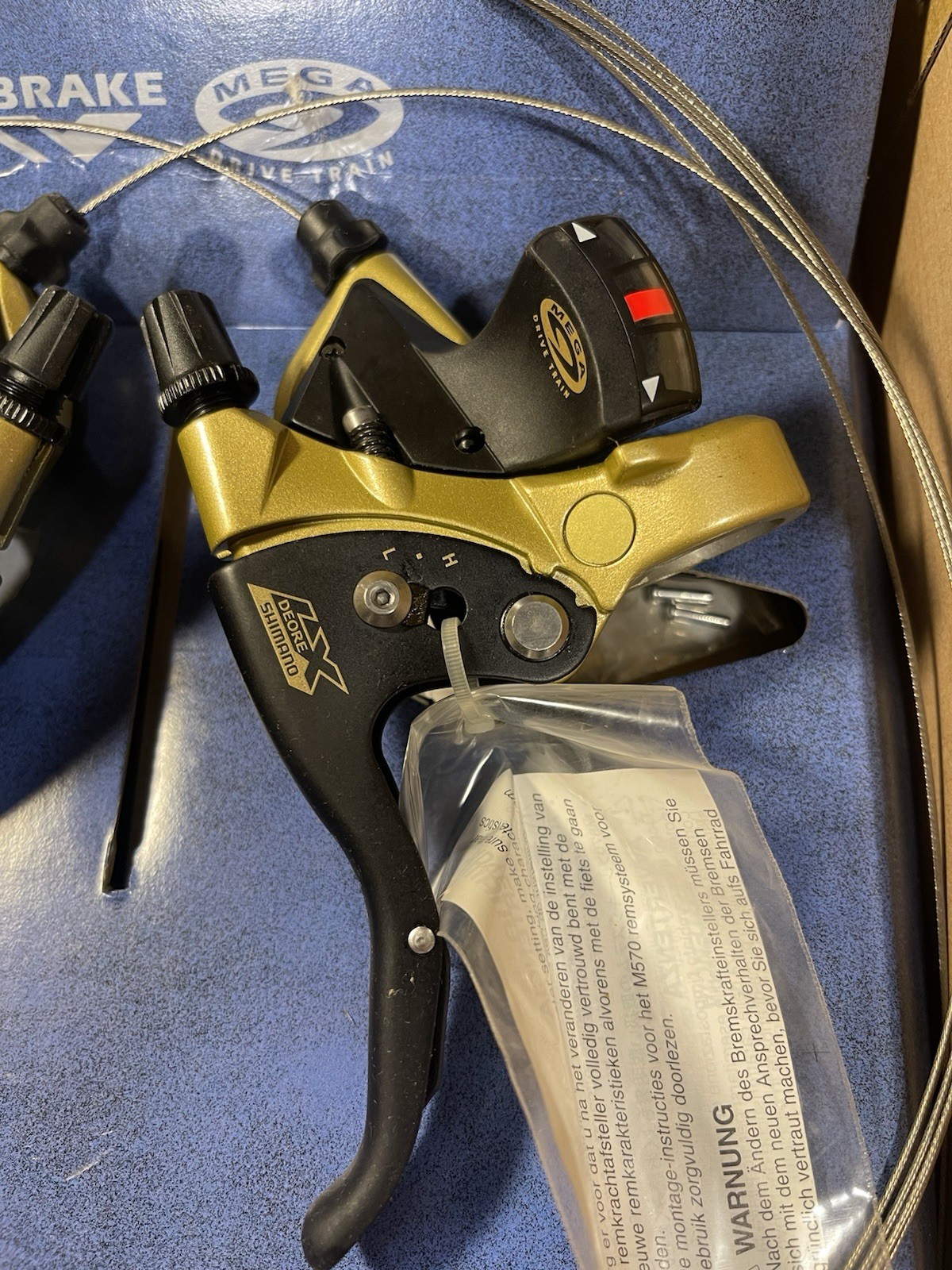 Shimano Deore GOLD LX ST-M570 3×9 Trigger Shifter V-Brake Lever NEW