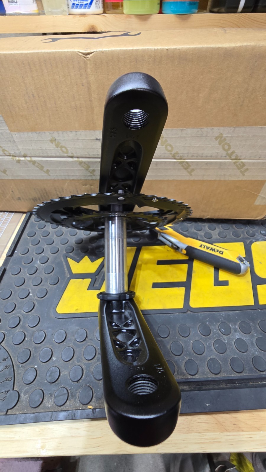Easton EA90 Aluminum Crankset 175mm 10/11-SPEED Direct Mount Cinch Spindle