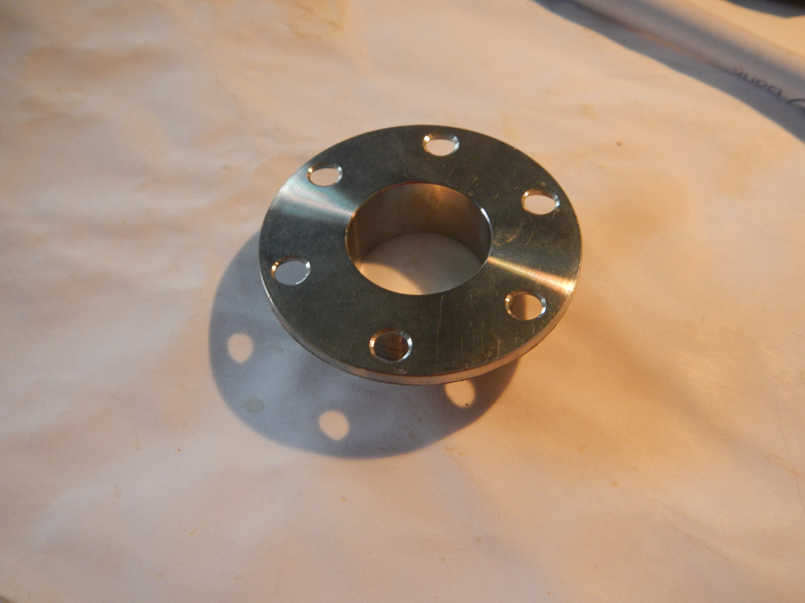 6 bolt freewheel mount for REVERSE threaded freewheel.
