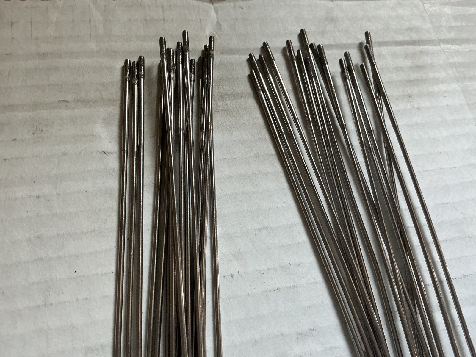 260mm 14/17/14 Wheelsmith spokes/nips