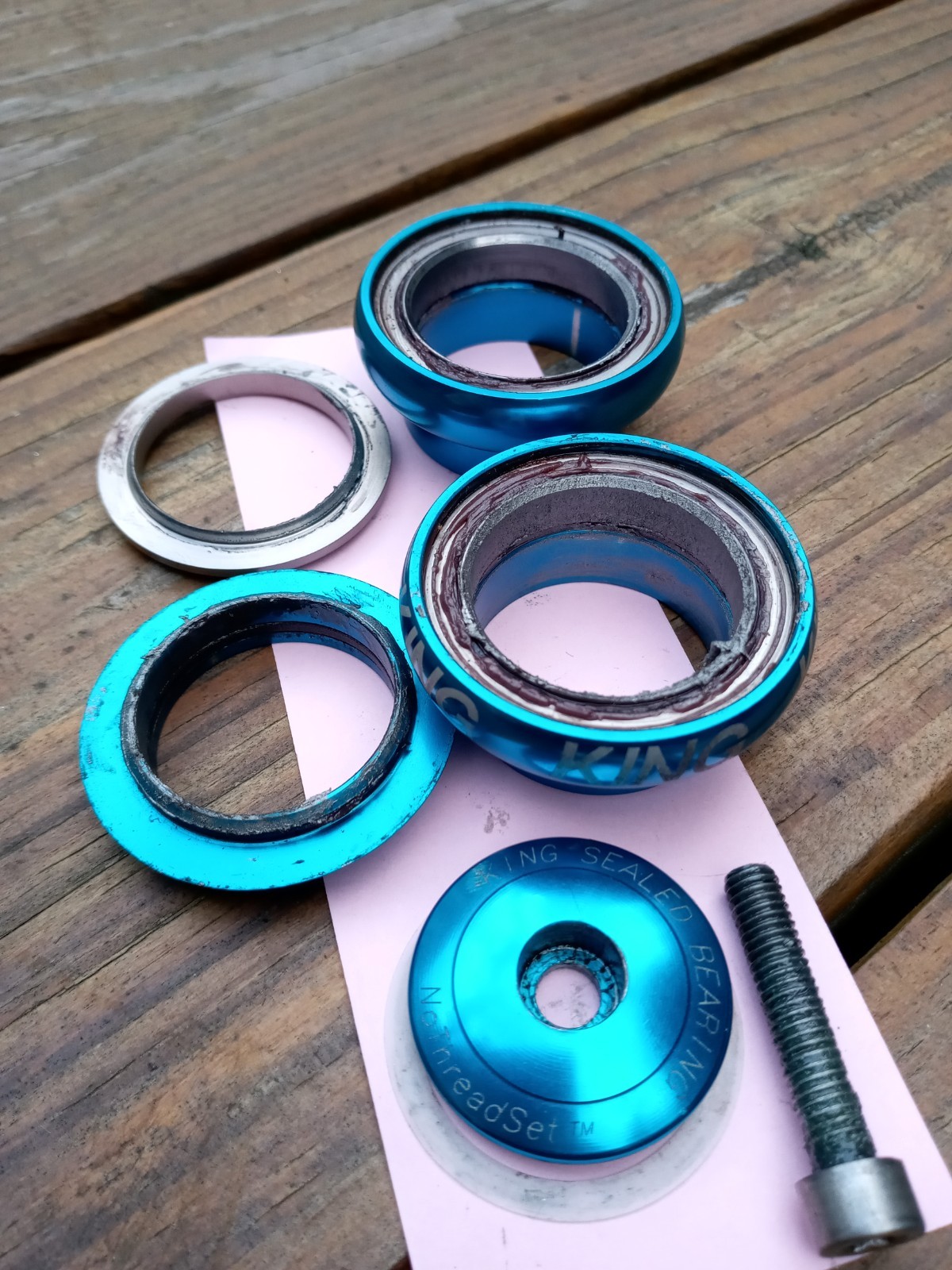 vintage ’90’s Chris King 1-1/8″ Turquoise NoThreadSet™ (NoLogo lower cup)