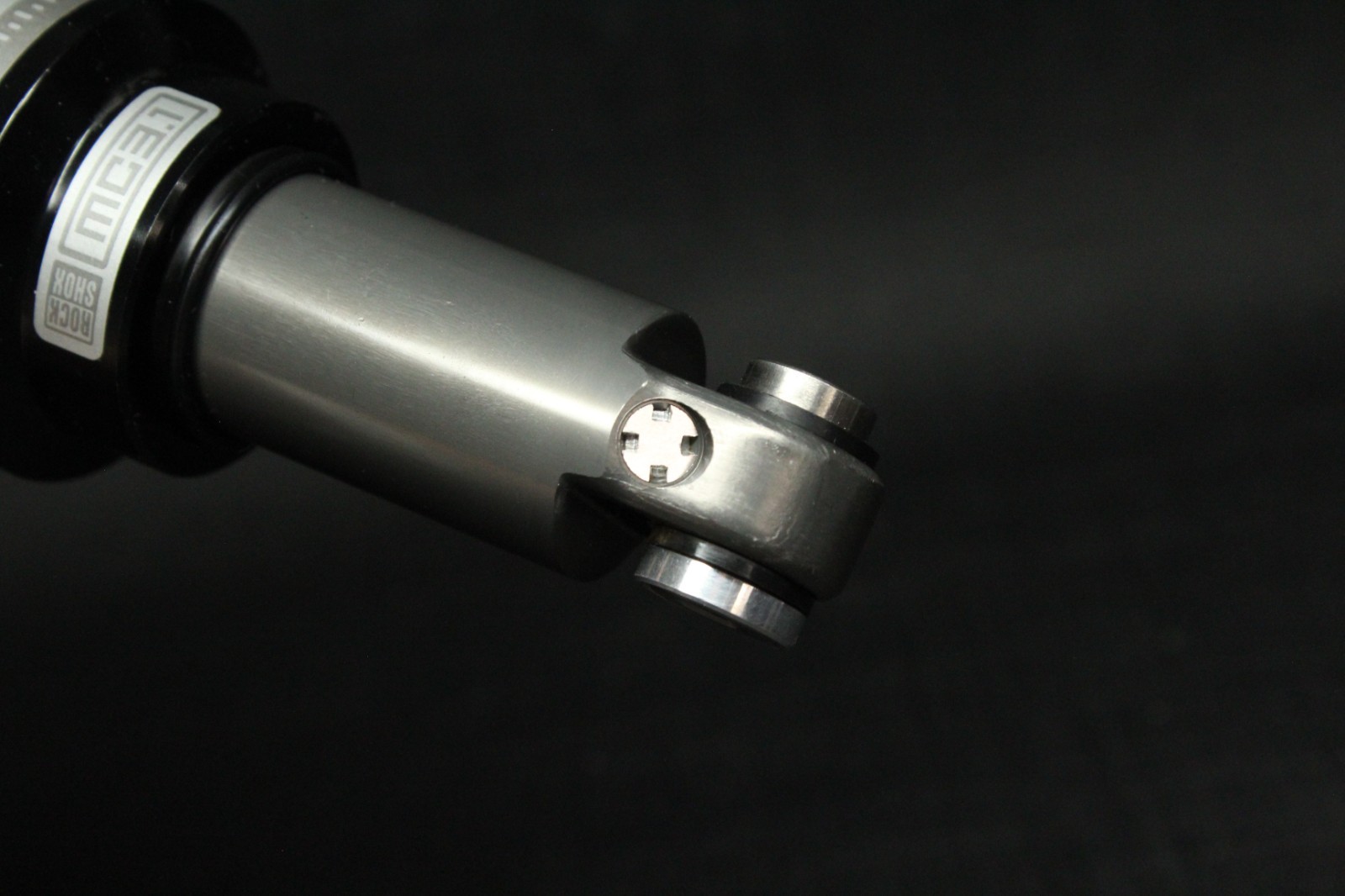 Rock Shox MC 3.1, 63mm x 1.5″ Rear Shock Motion Control SRAM ,Mountain MTB