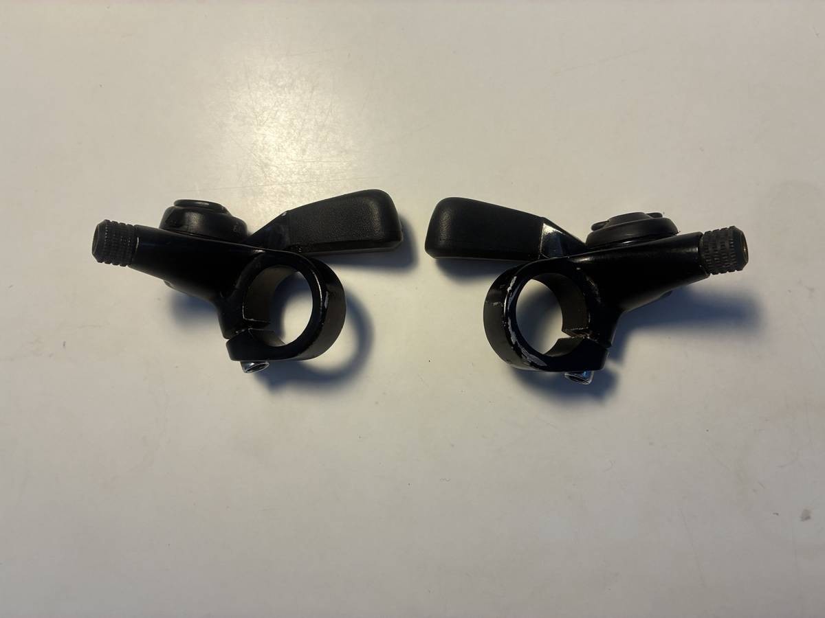 suntour xc pro thumb shifters accushift plus 3×7/8 speed index/friction