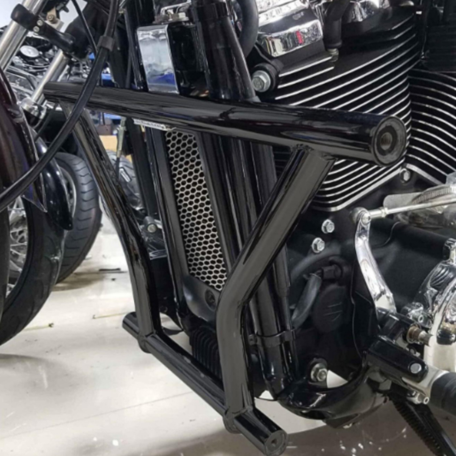 Motorcycle Crash Bar Sturdy Motorcycle Engine Guard Powder Coated