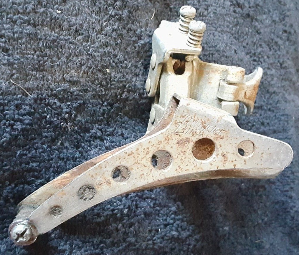 Vintage Shimano Thunderbird Front Derailleur, ~1″ clamp