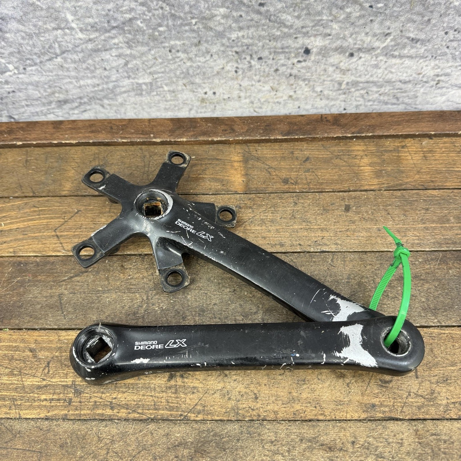 Vintage Shimano Deore LX Crank Set FC-M560 175 Mm 110 BCD MTB Black Arms 1990s