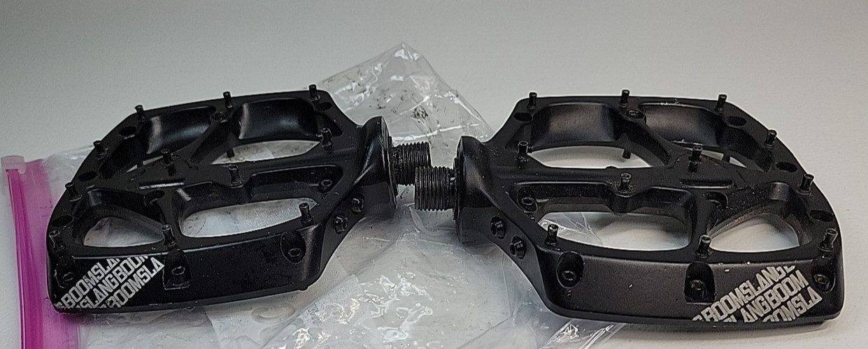Used Specialized Boomslang Black Pedals Left & Right READ!