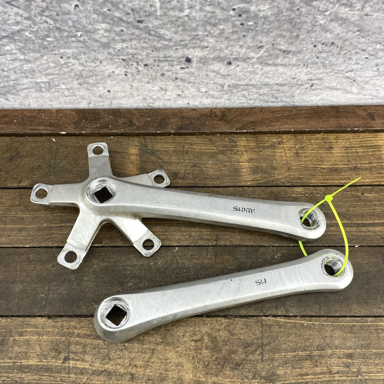 Vintage Shimano FC-B124 Crank Arms 175mm Square Taper 110 BCD Made in Japan
