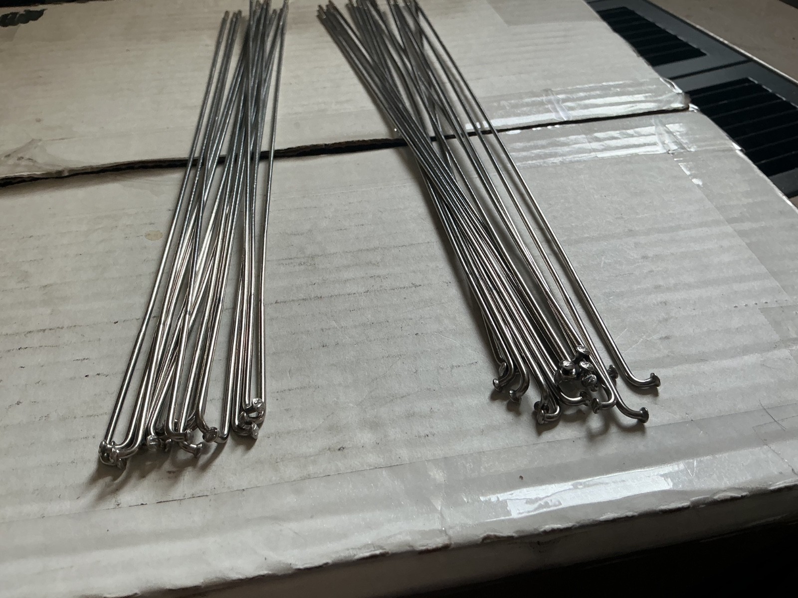 260mm 14/17/14 Wheelsmith spokes/nips
