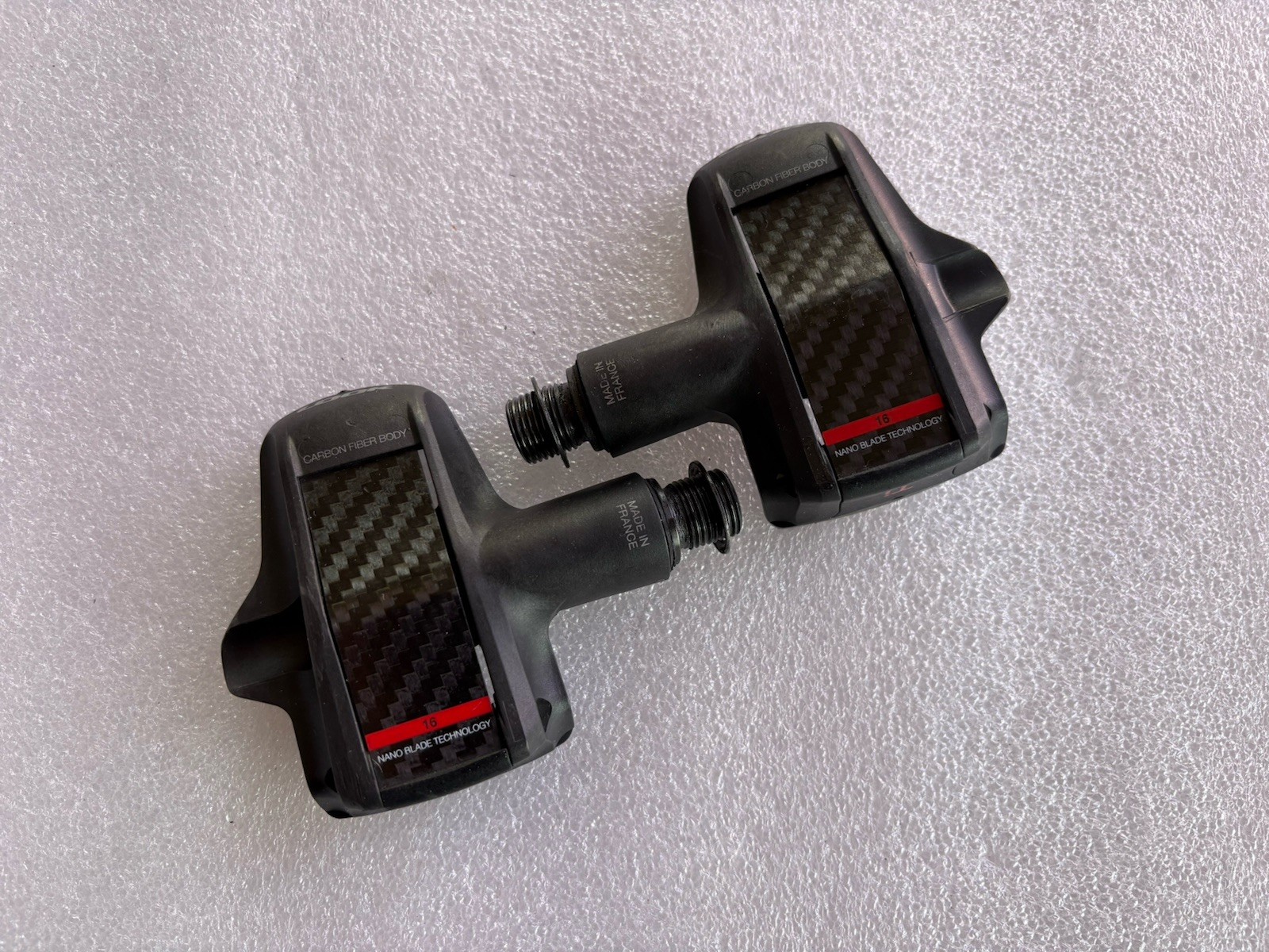 LOOK KEO BLADE CARBON Ti Titanium Road Pedals. Weight 186g