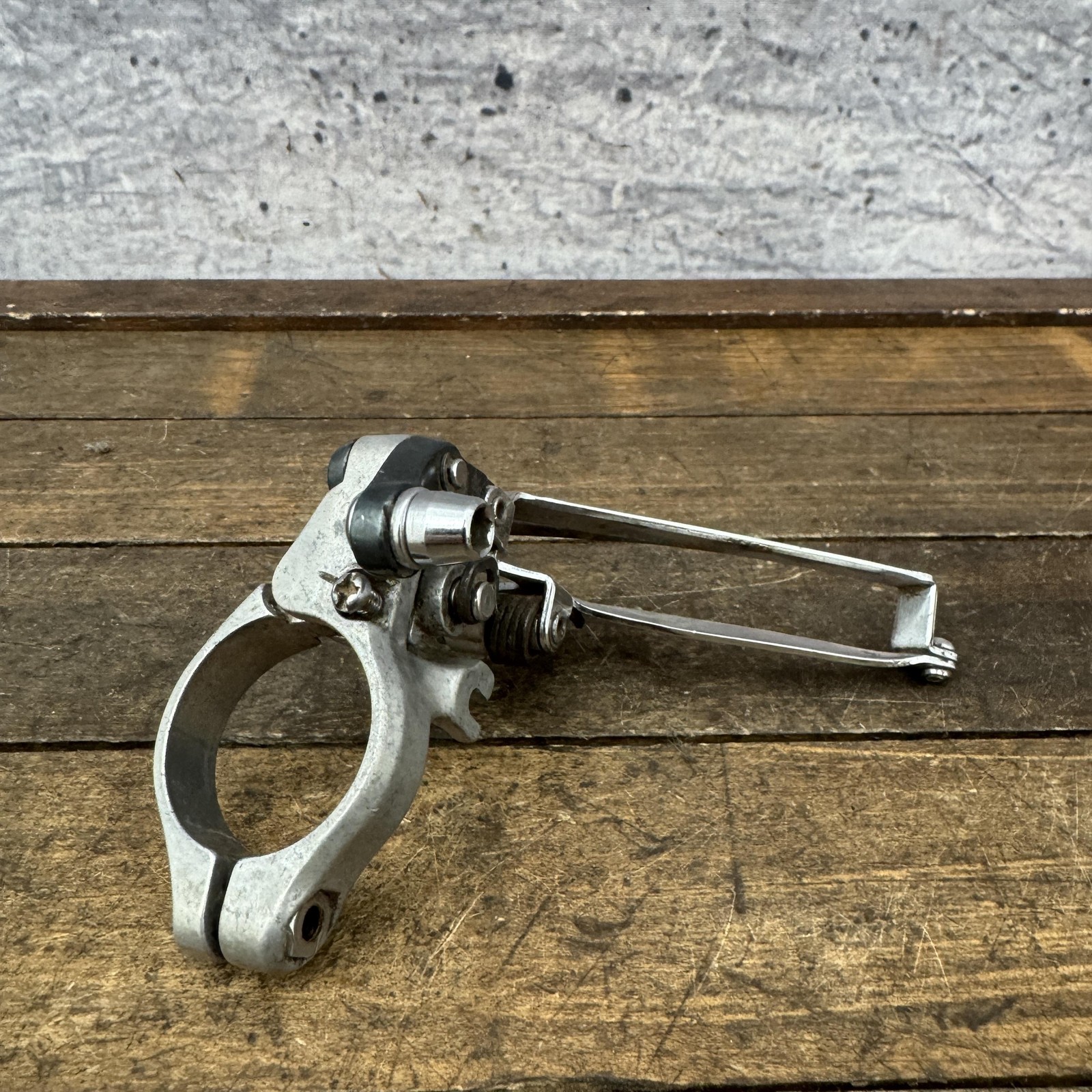 Vintage Suntour Cyclone 7000 Front Derailleur 31.8 Clamp-On Road Double No Bolt