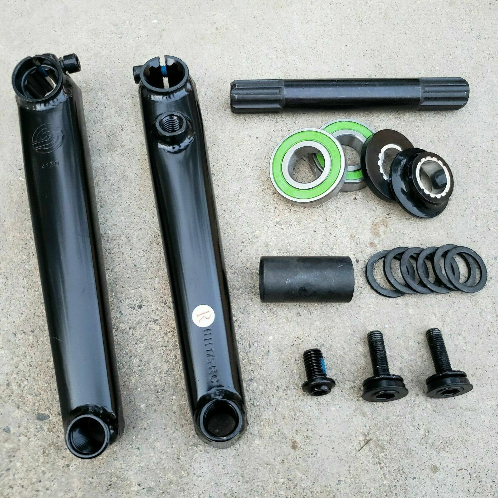 SALT REVO 3 PC CRANKS W/ MID BOTTOM BRACKET BLACK FIT KINK CULT MISSION SUNDAY