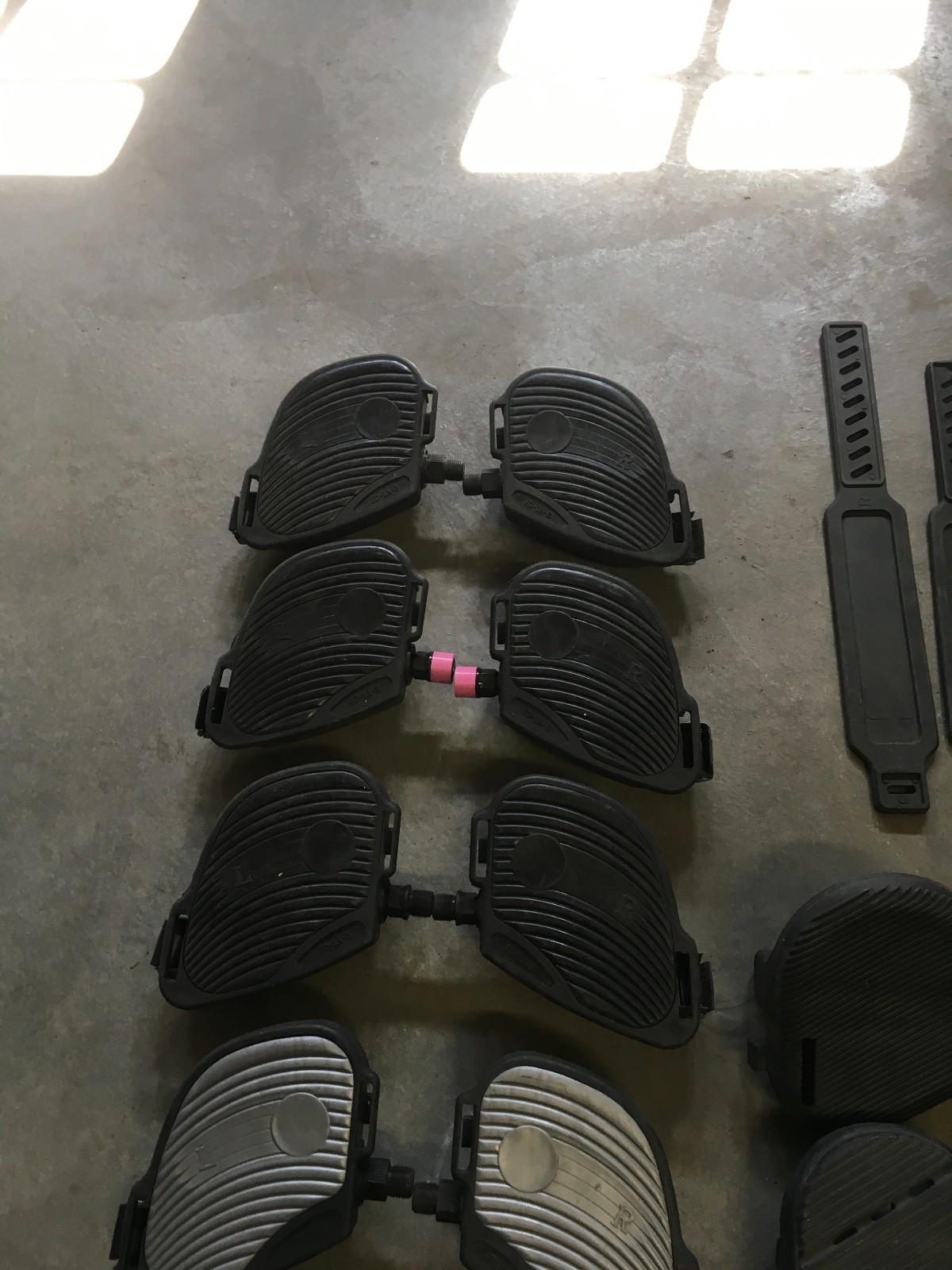 11 sets – Exercise Bike Replacement Pedals Stationary Bicycle-with misc15 pedals