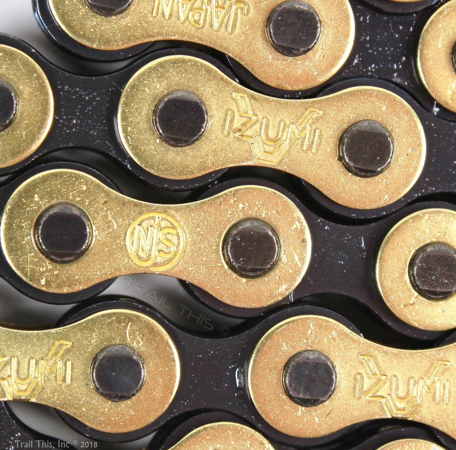 Izumi V Super Toughness Gold & Black 1/8″ Fixed-Gear Track Bike Chain Keirin NJS