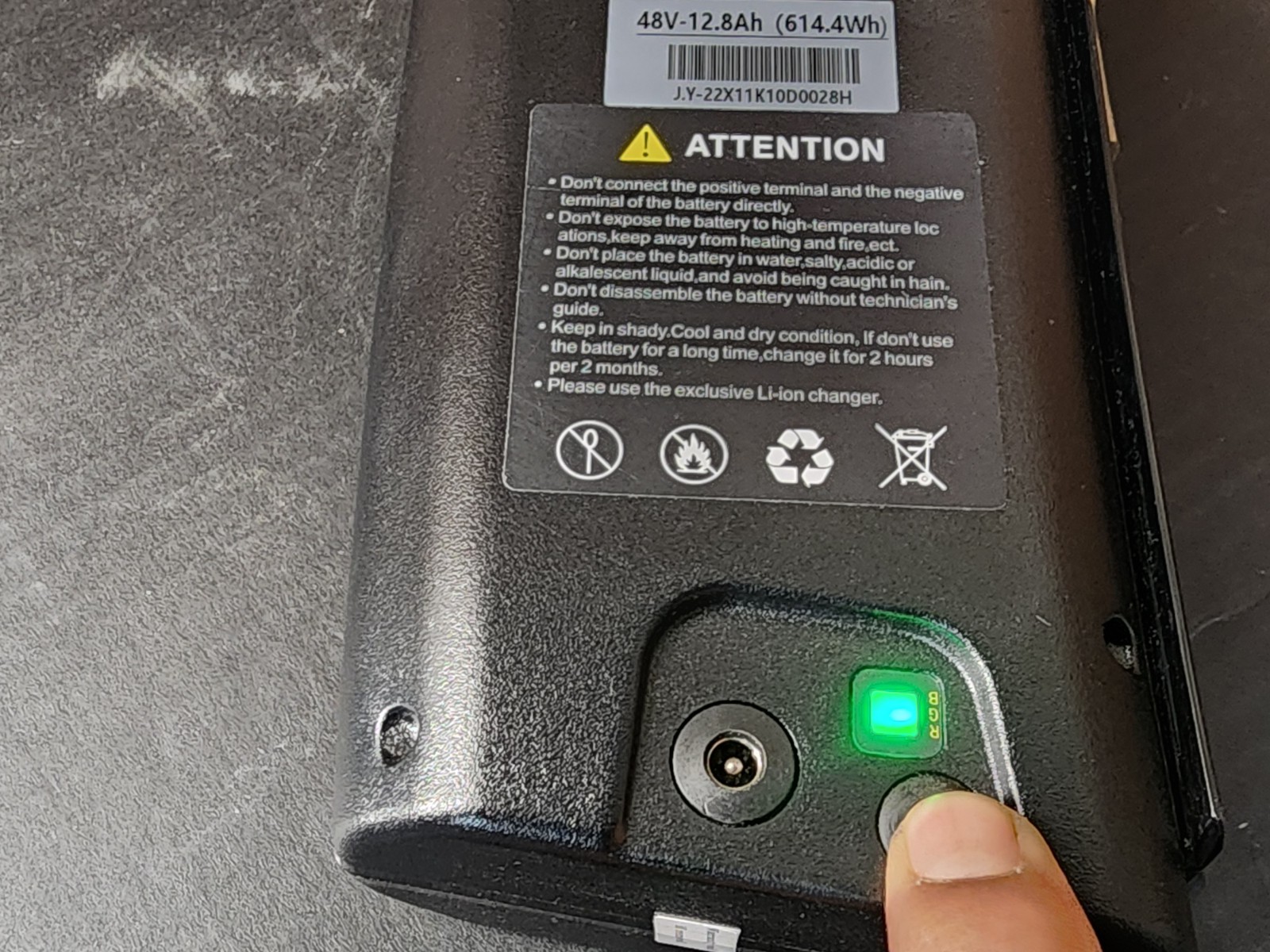 New 48V 12.8Ah 614.4Wh E-Bike