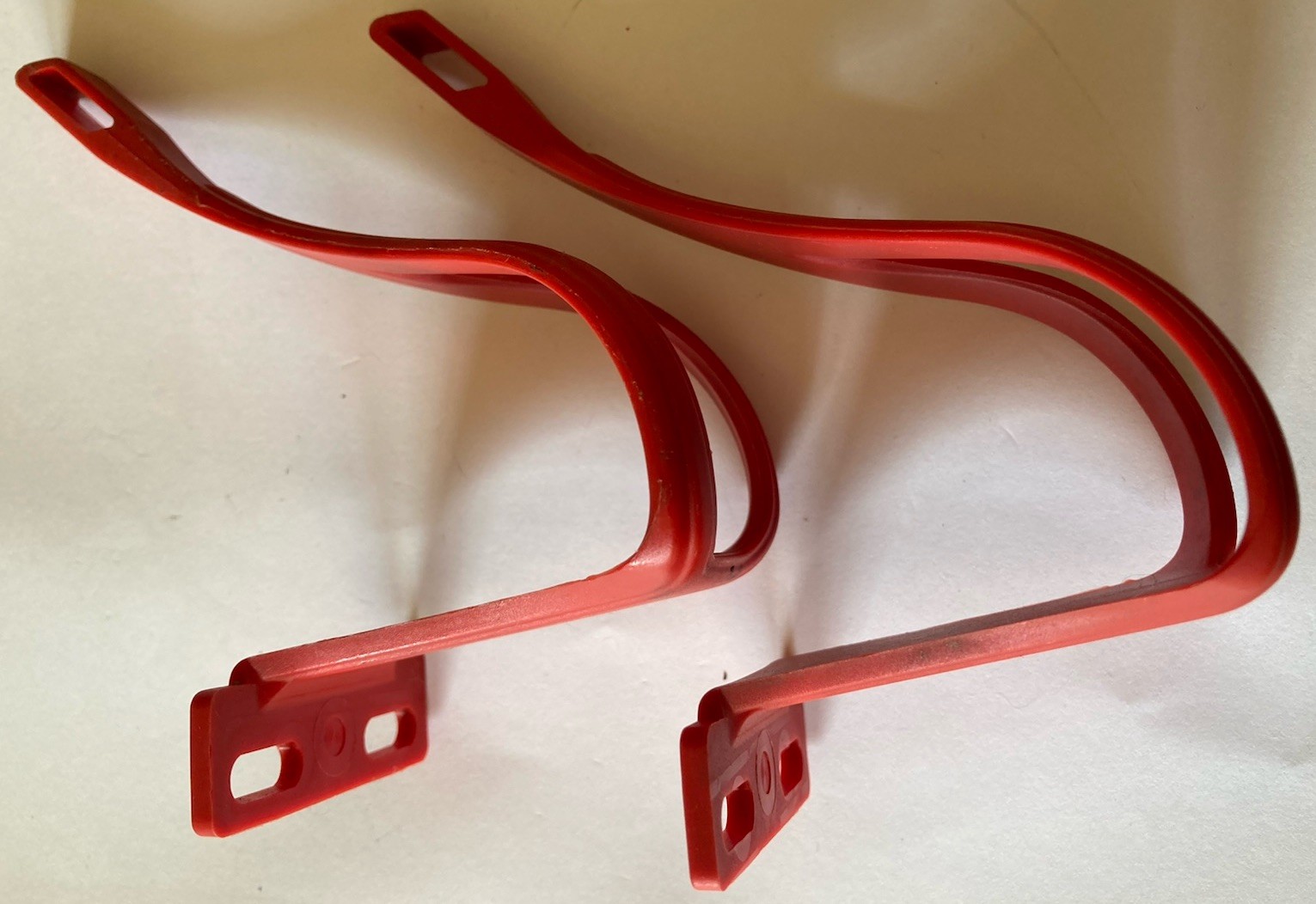 Cateye Toe Clips, Red, Medium