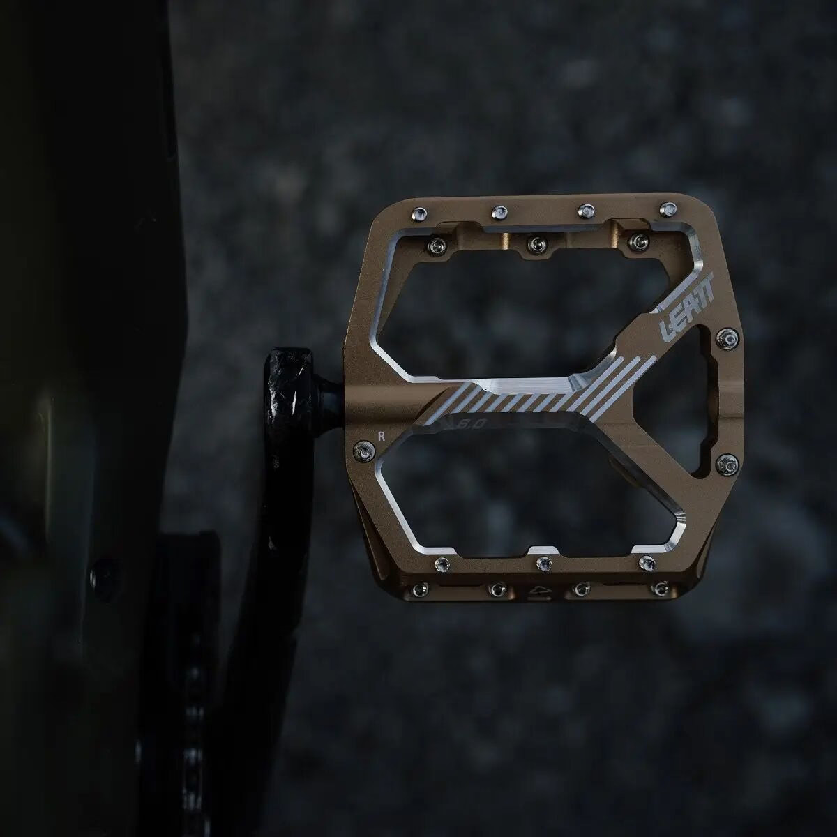 Leatt All Mountain 6.0 Flat Pedals