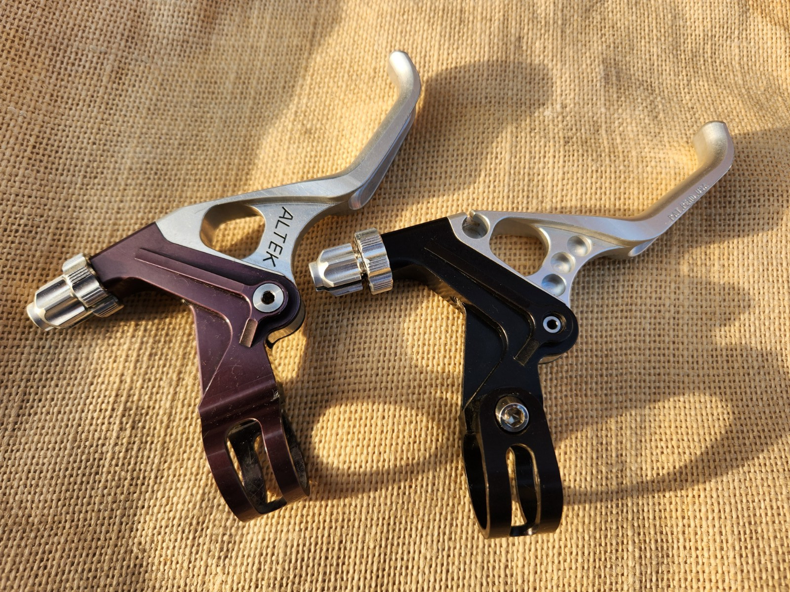 DEFECTIVE Altek Silver CNC VBrake Levers for Vintage Mountain Bike G3D
