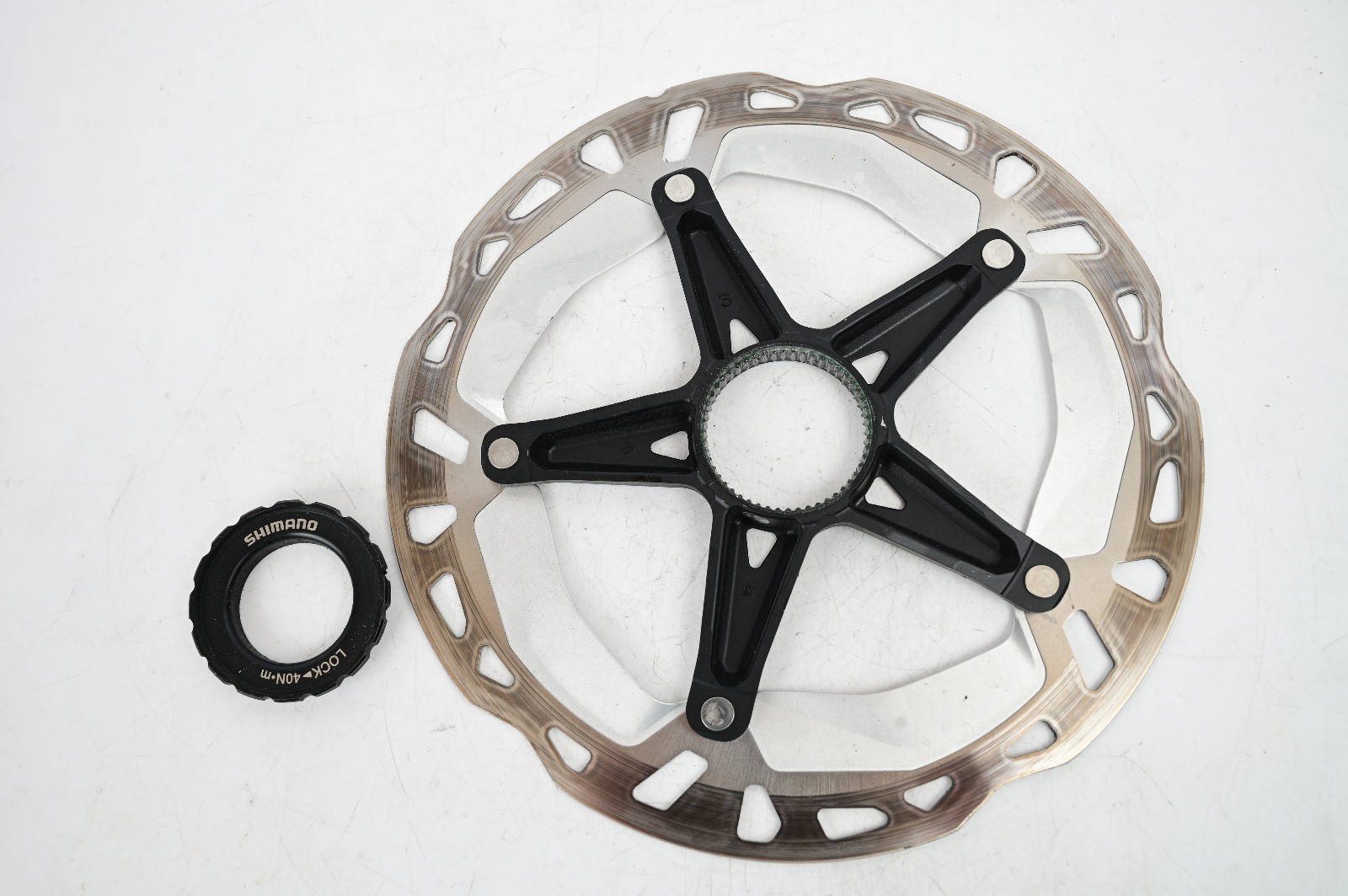 Shimano Deore XT RT-MT800-M -MTB Bicycle Disc Brake Rotor with Lockring – 180mm