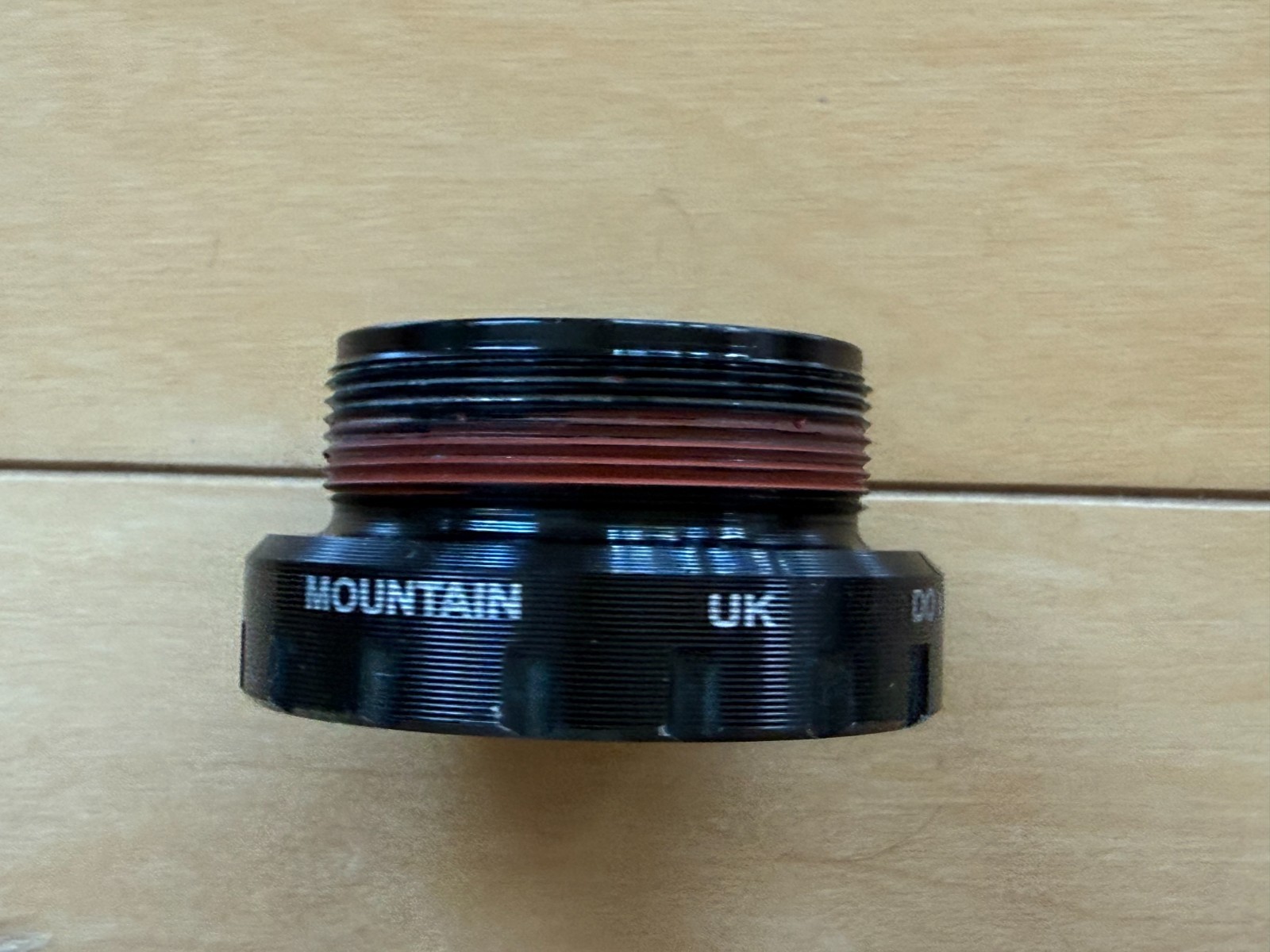 Shimano BB-MT501 Threaded Bottom Bracket 68/73 mm Shell Width
