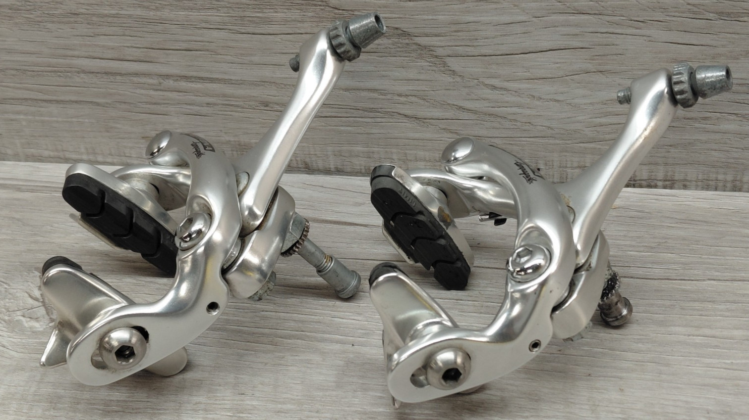 Vintage 90’s Campagnolo Daytona Road Bike Dual Pivot Brake Calipers Set -Recesse