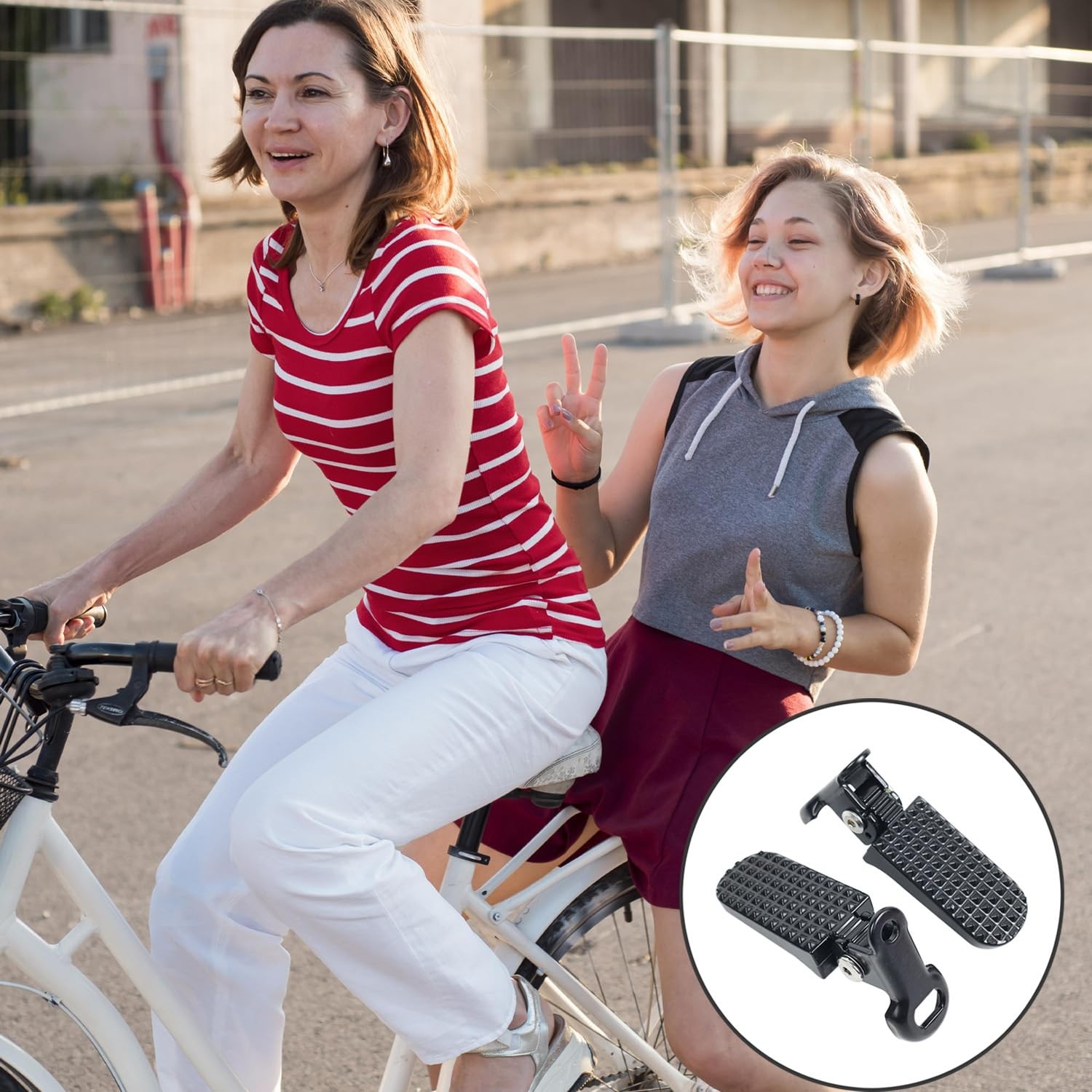 Reicyfang 1 Pair of Bike Foot Pegs, Aluminium Alloy Non-Slip One Size, Black
