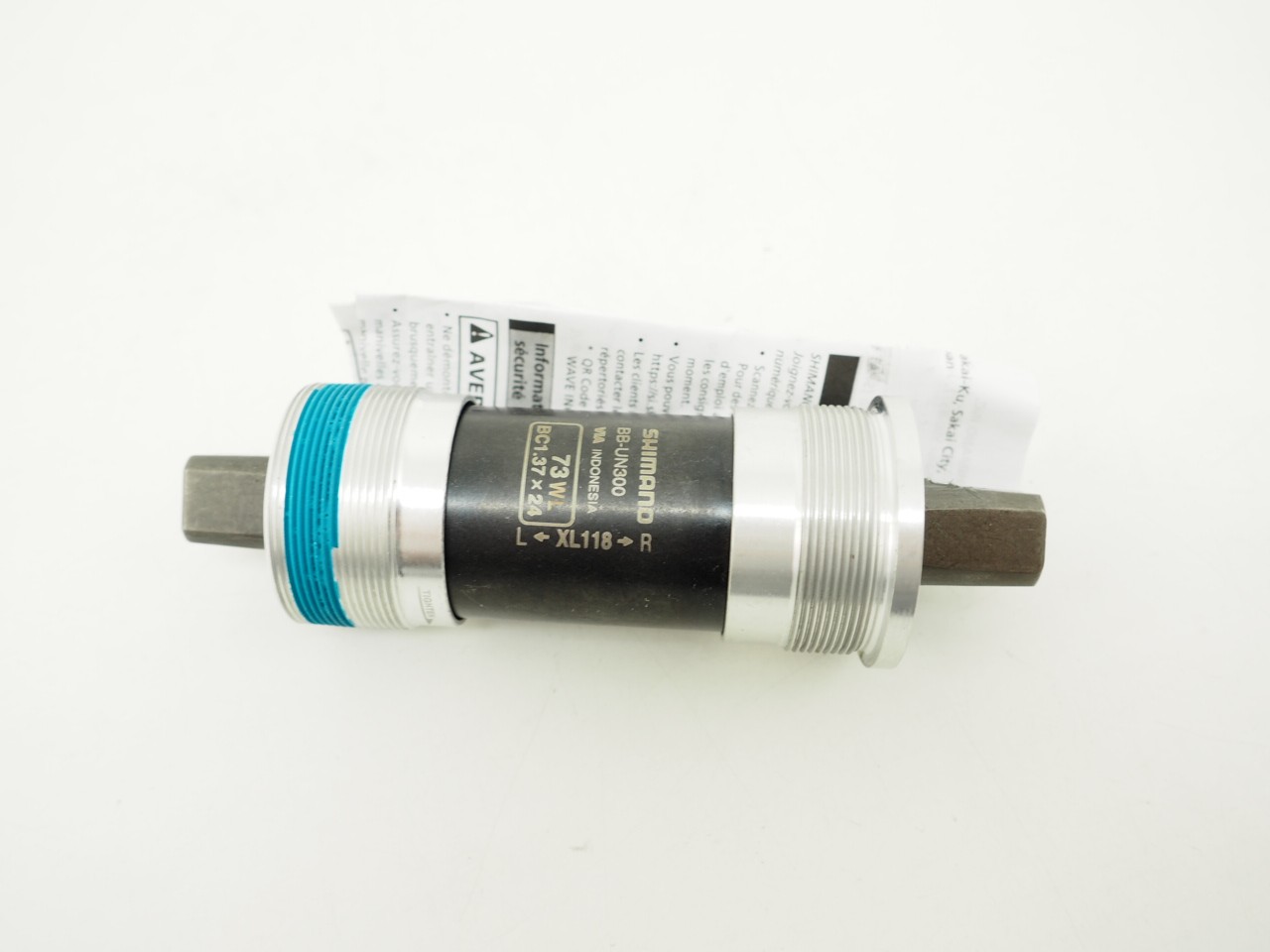 New! Shimano BB-UN300 English 73 x 118mm Bottom Bracket Square Taper JIS
