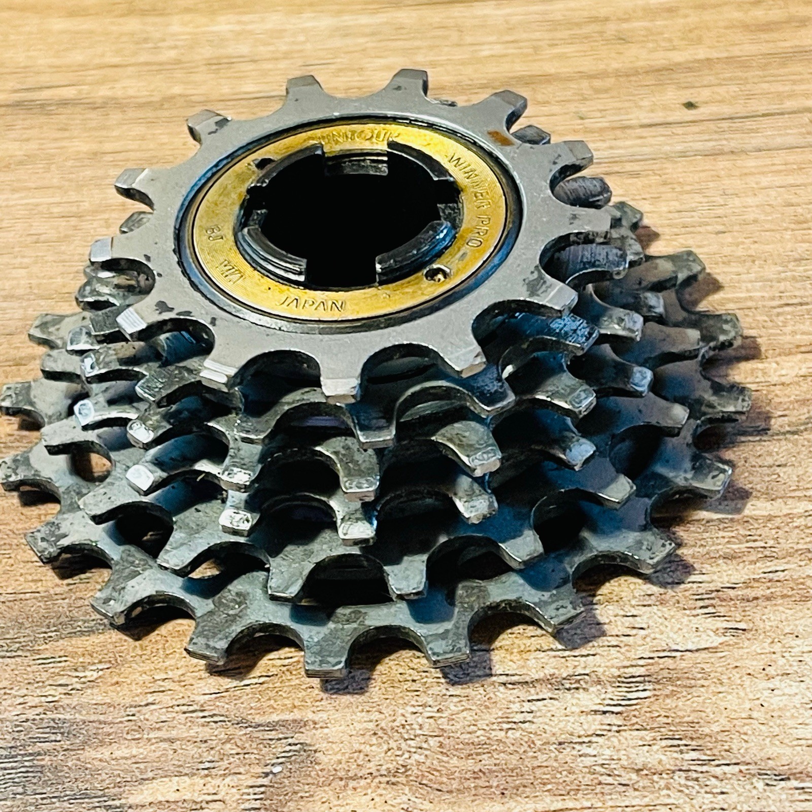 Suntour Winner Pro 6 Speed Freewheel English Thread 13-21