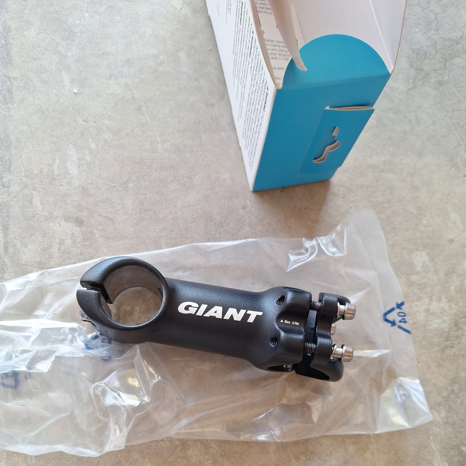 Dimension 31.8MM Stem Lenght 90mm Clamp 31.8mm 125 Degree in Black Aluminum