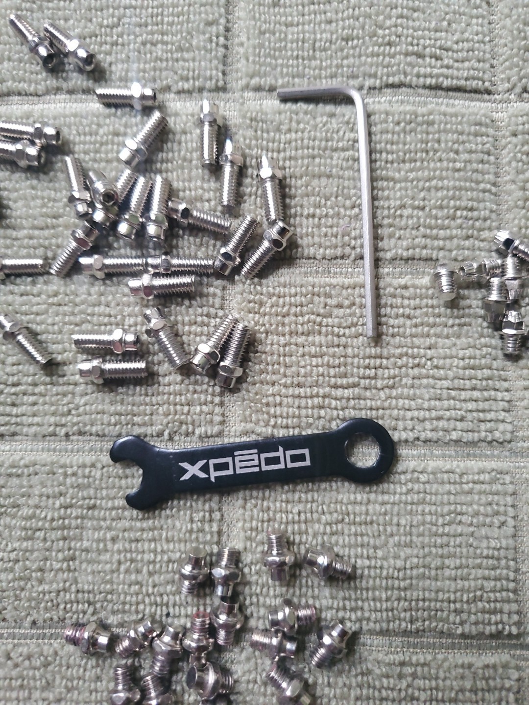 Mixed Lot Of brand New Bicycle Pedal Pins With Tools