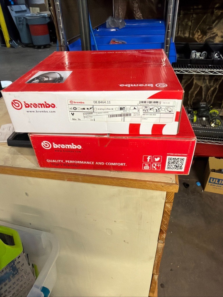Brembo 08.B464.11 UV Coated solid Rear Brake Rotor TOYOTA OE# 4243108030